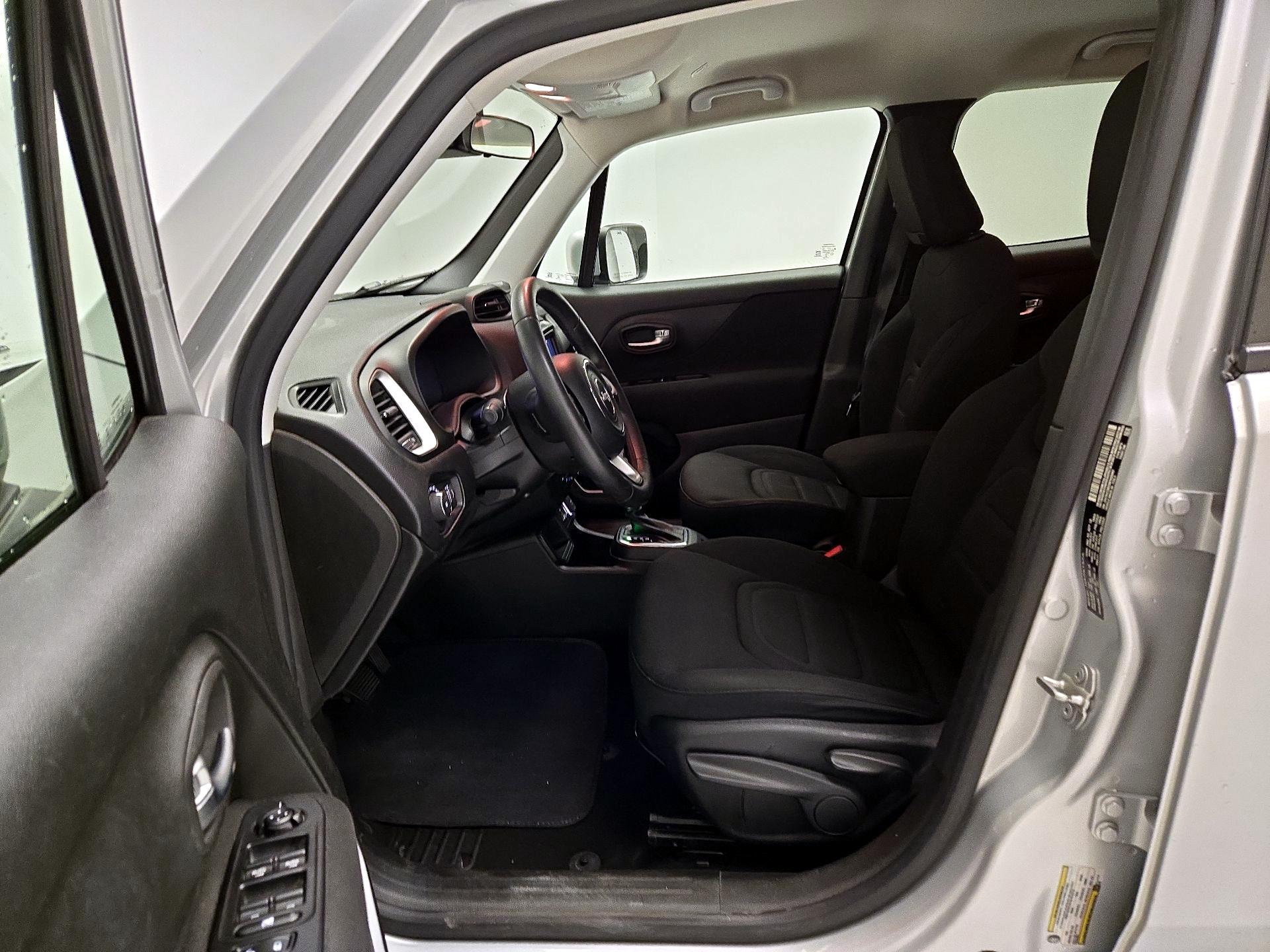 Thumbnail: 2021 Jeep Renegade - 11