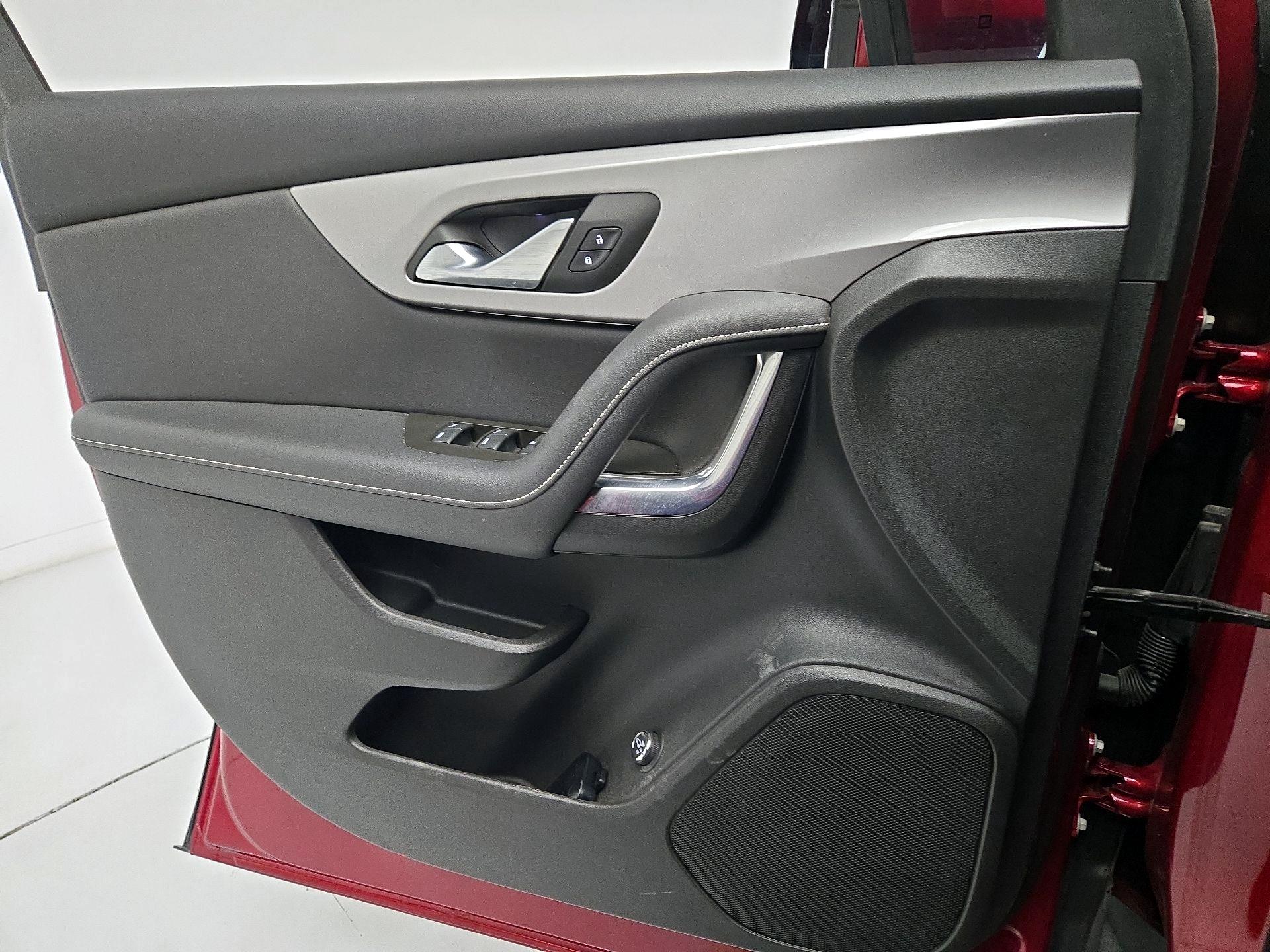 Thumbnail: 2023 Chevrolet Blazer - 12