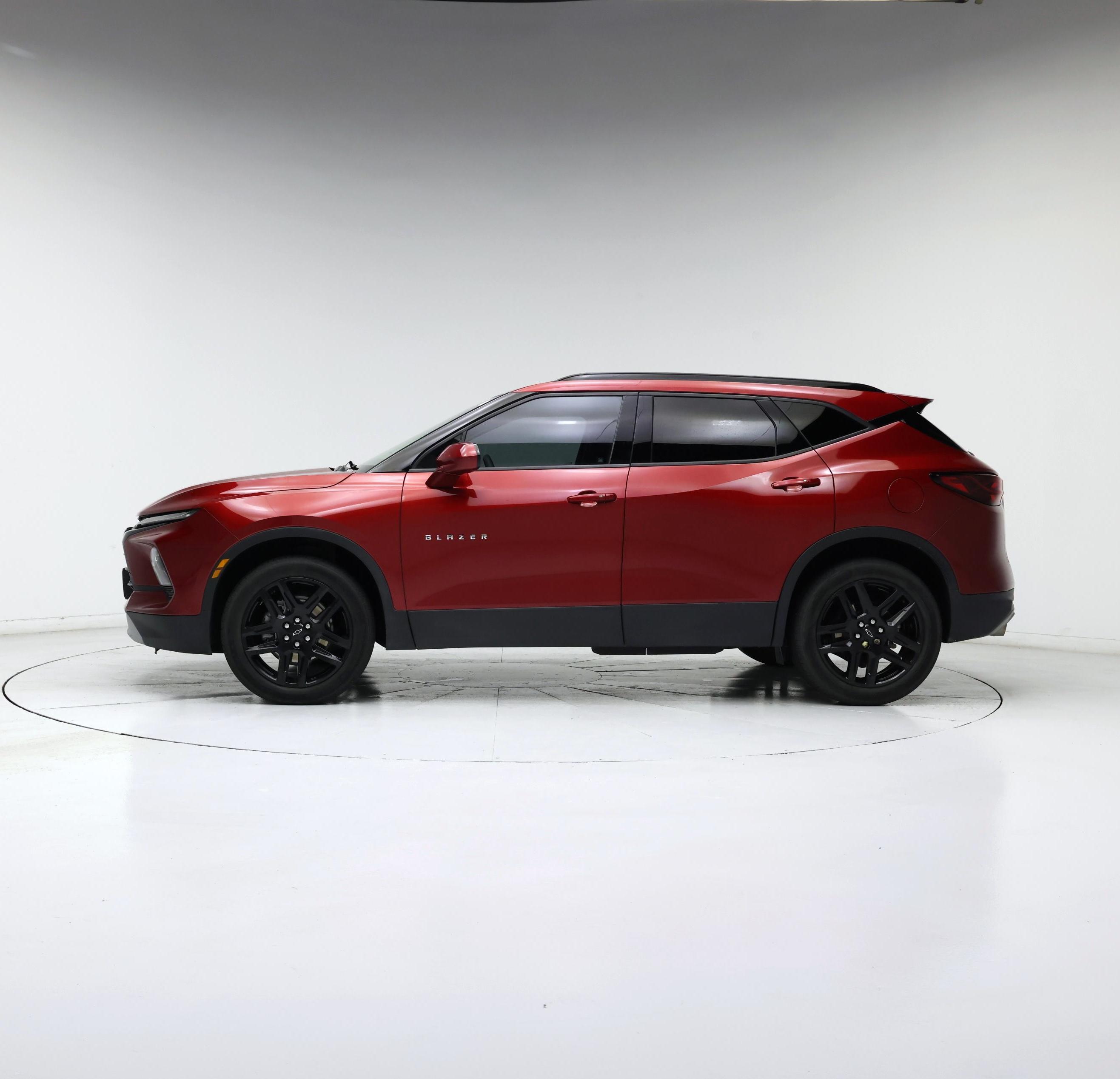 Thumbnail: 2023 Chevrolet Blazer - 3