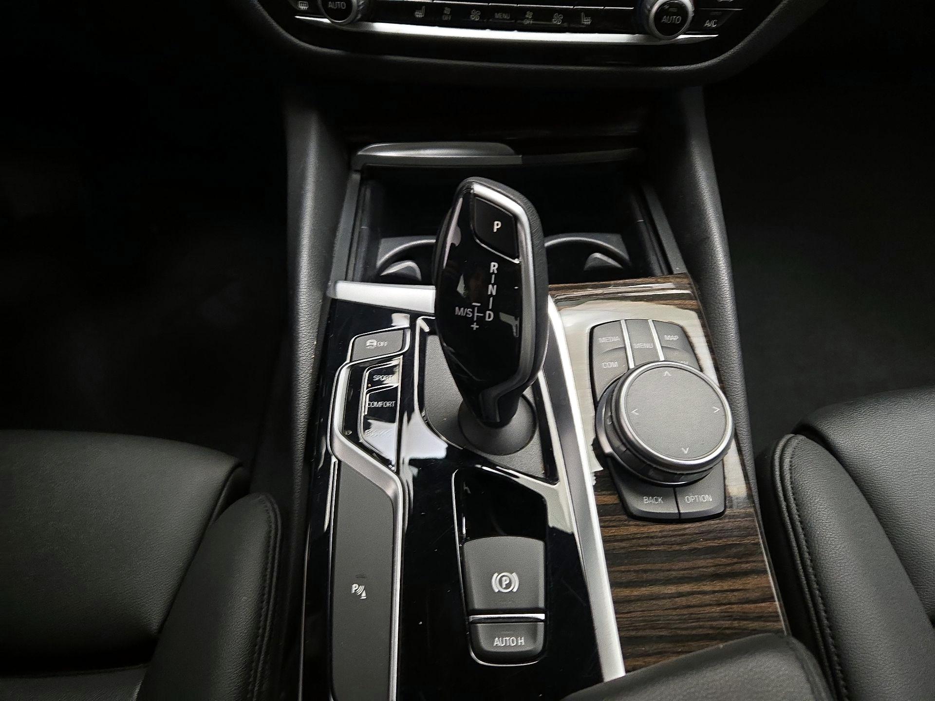 Thumbnail: 2020 BMW 5 Series - 18