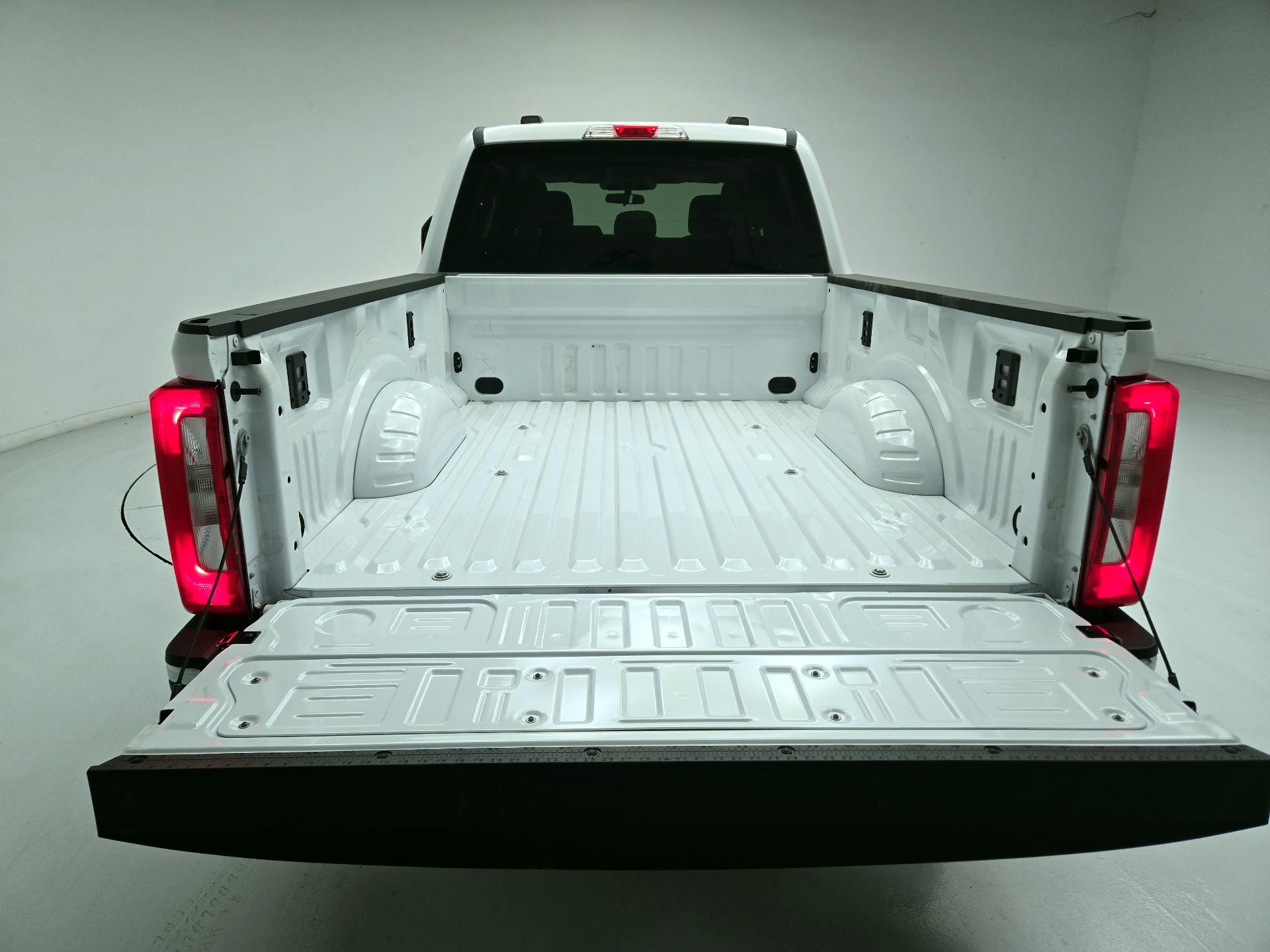 Thumbnail: 2024 Ford F-250 - 18