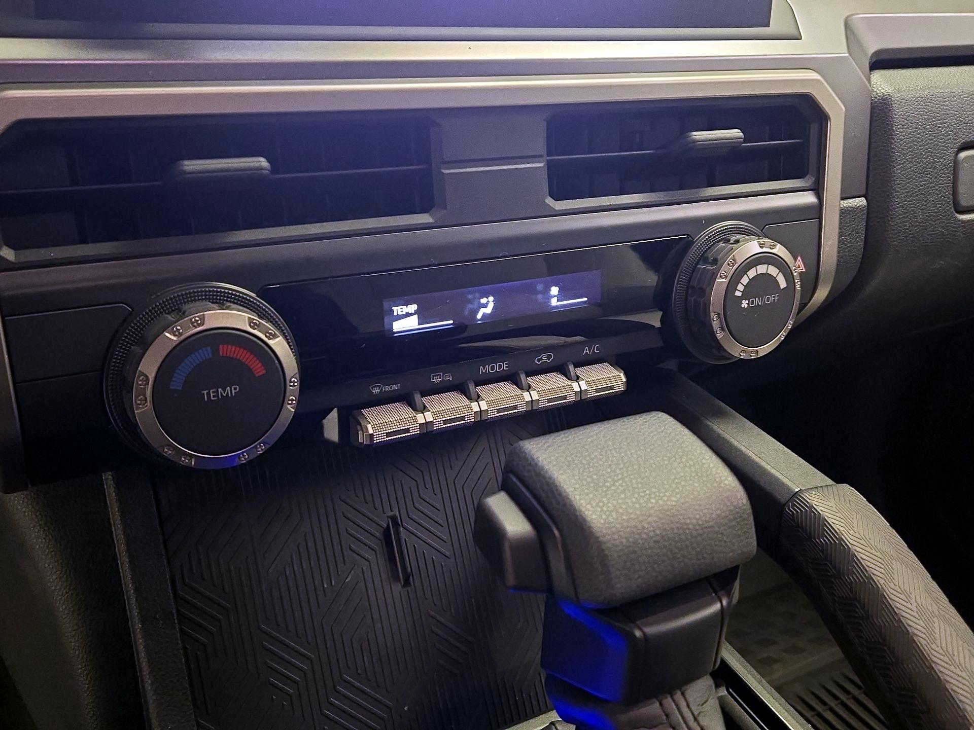 Thumbnail: 2025 Toyota 4Runner - 16