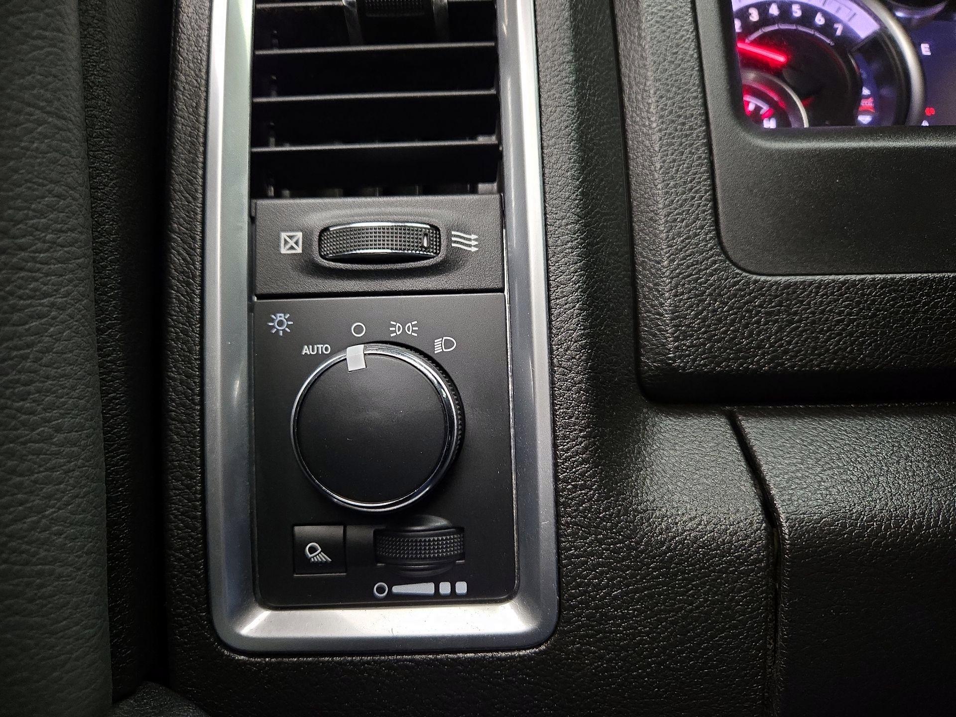 Thumbnail: 2023 RAM 1500 Classic - 13