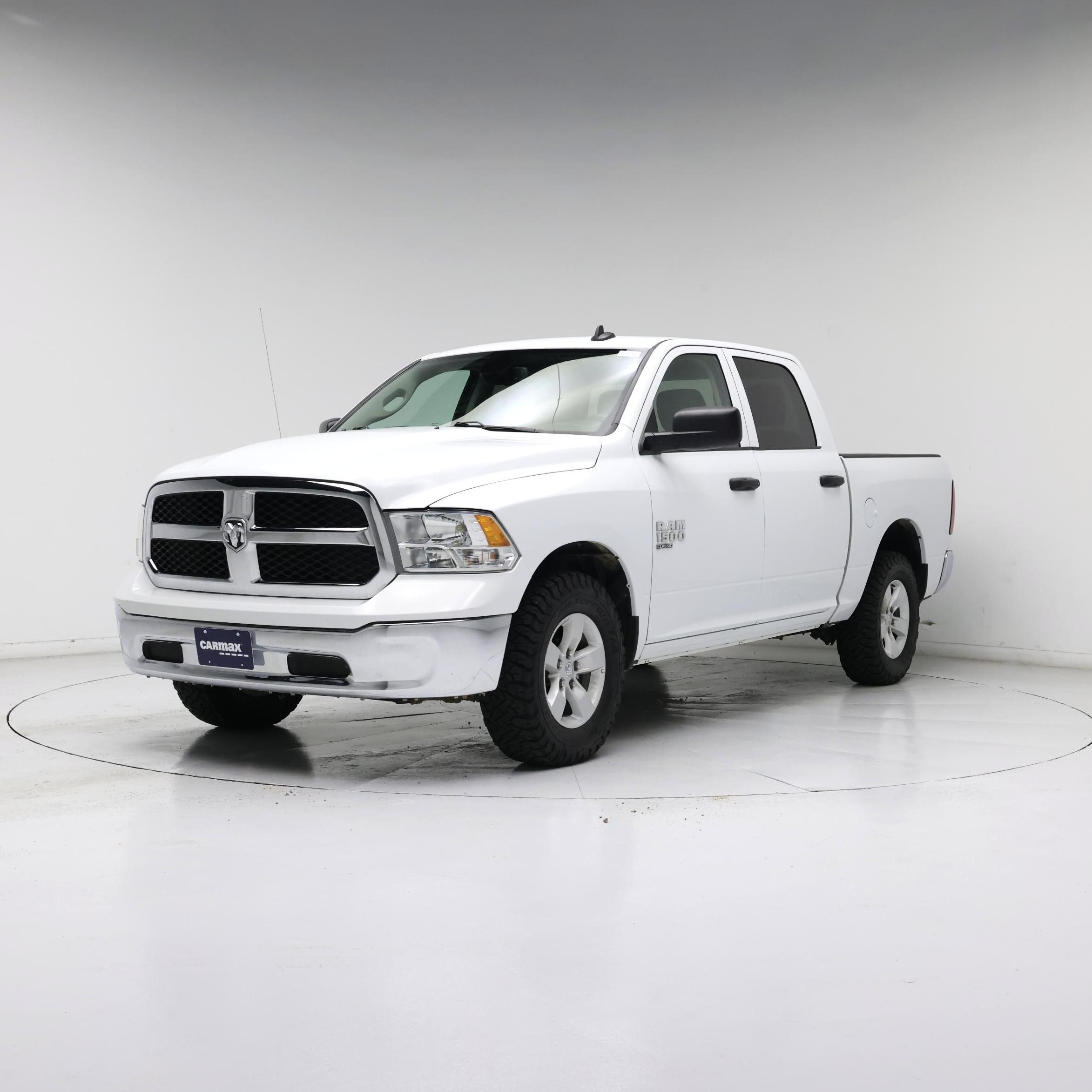 Thumbnail: 2023 RAM 1500 Classic - 4