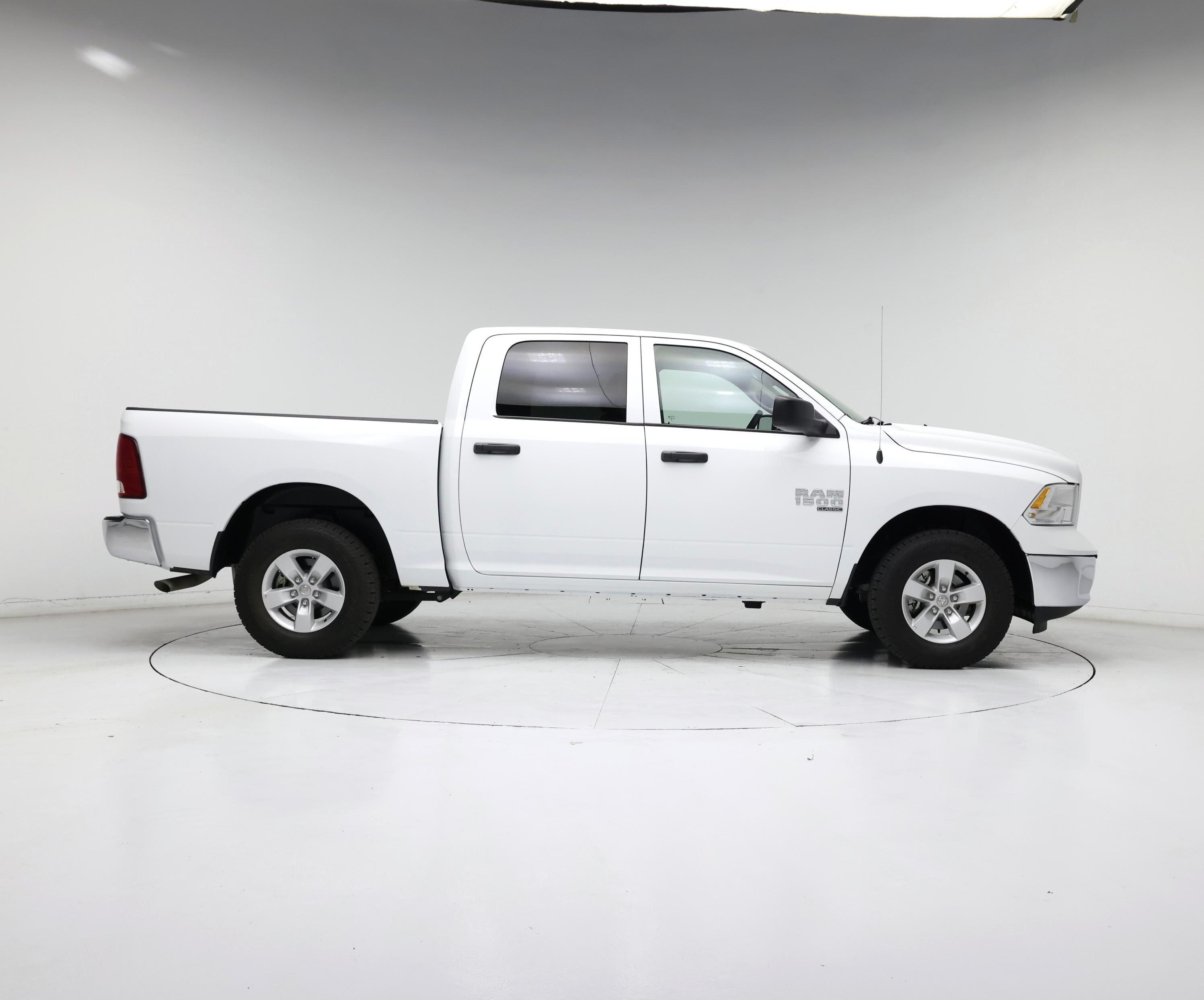 Thumbnail: 2023 RAM 1500 Classic - 7