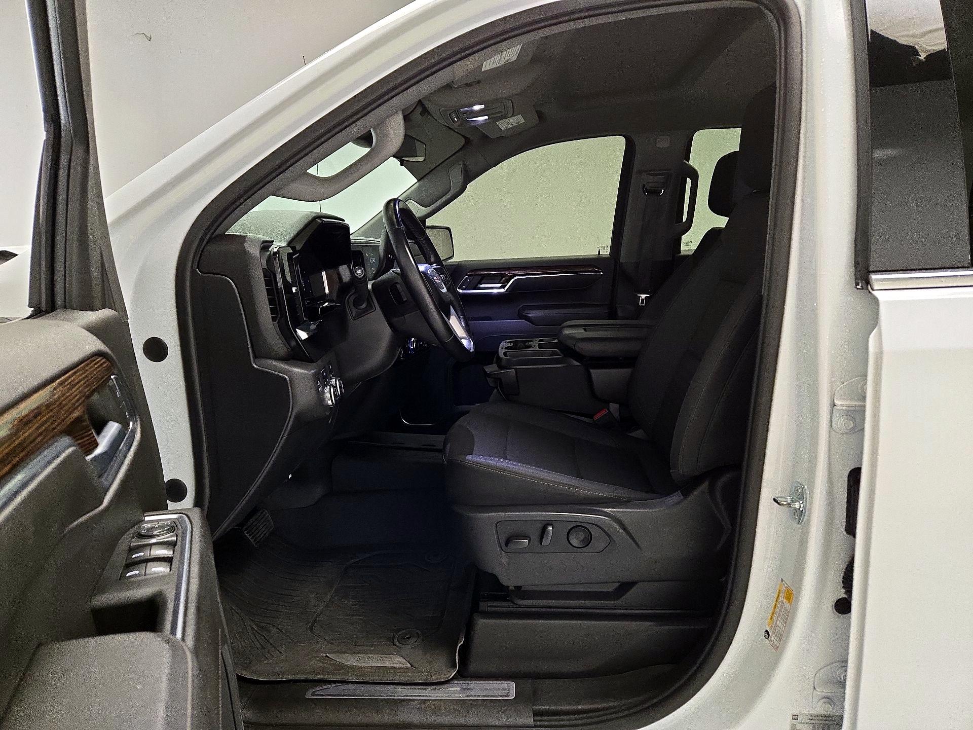 Thumbnail: 2023 GMC Sierra 1500 - 11