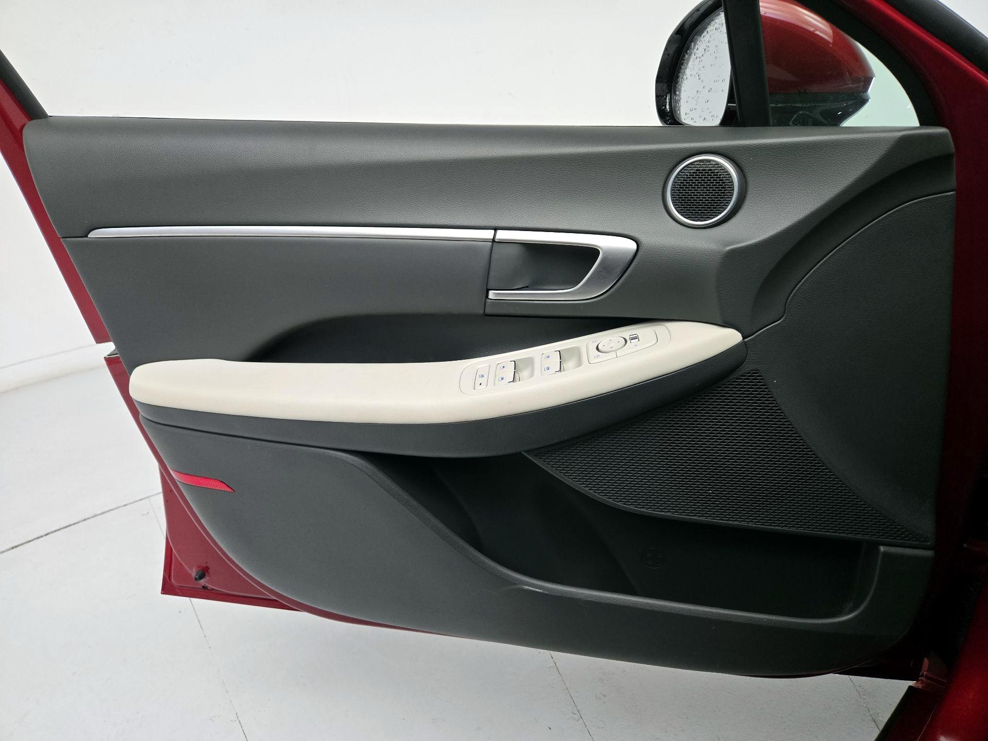 Thumbnail: 2025 Hyundai Sonata - 12