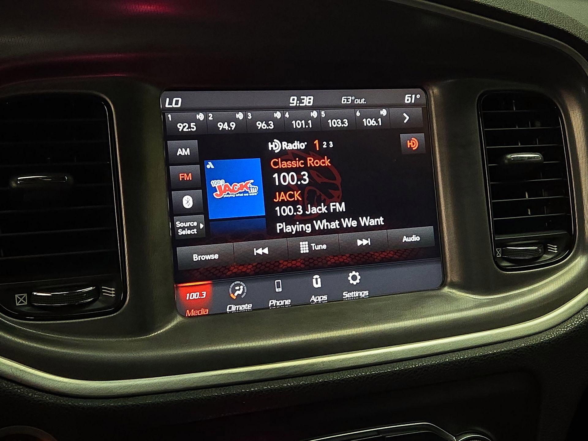 Thumbnail: 2022 Dodge Charger - 15