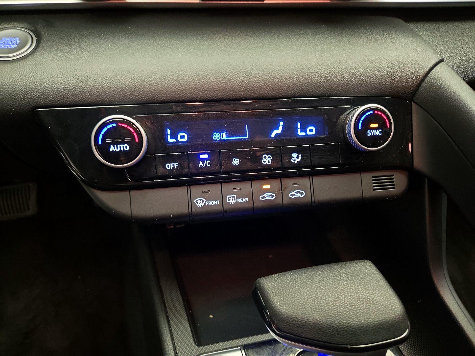 Thumbnail: 2023 Hyundai Elantra - 16