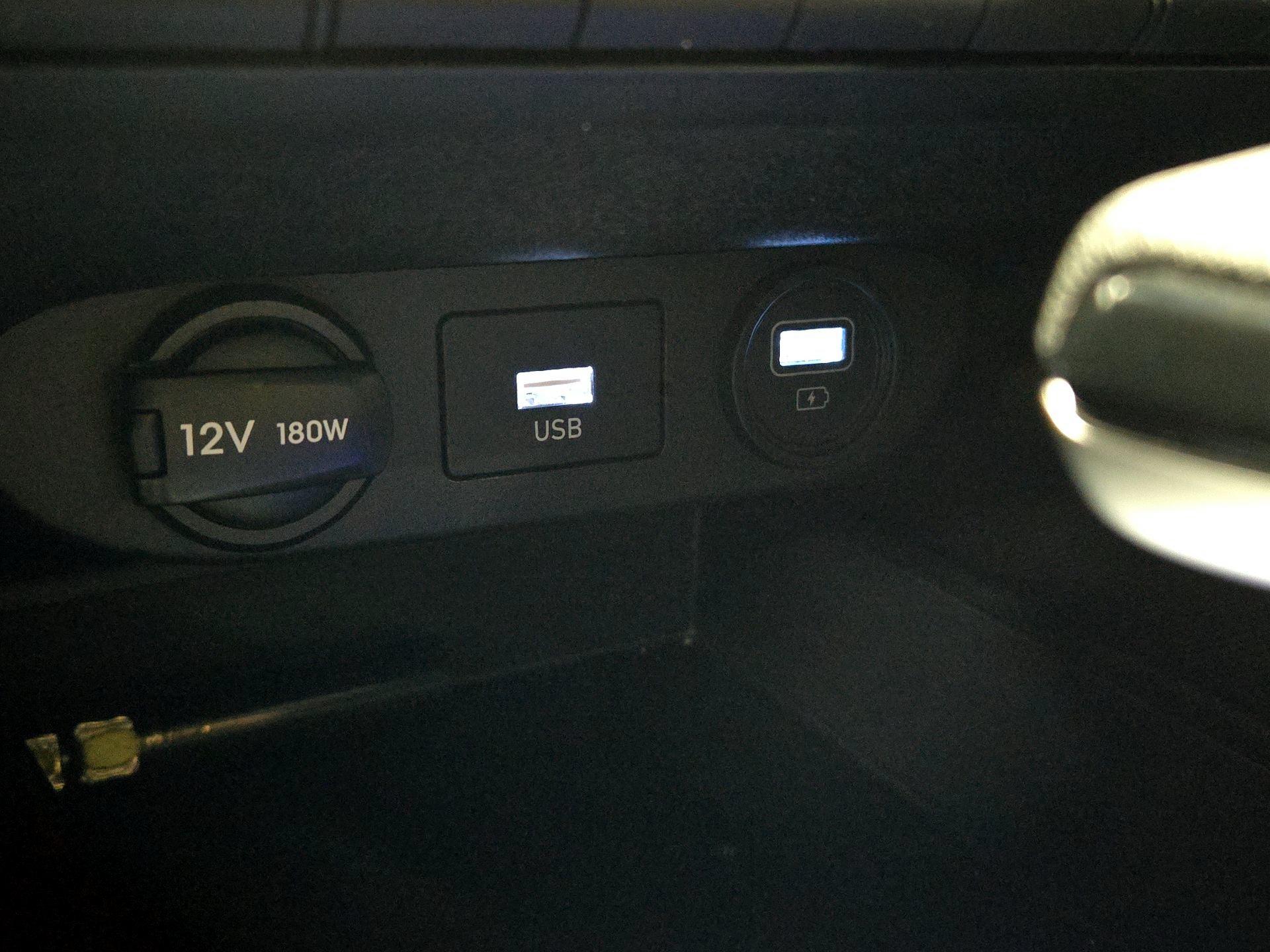 Thumbnail: 2023 Hyundai Elantra - 18