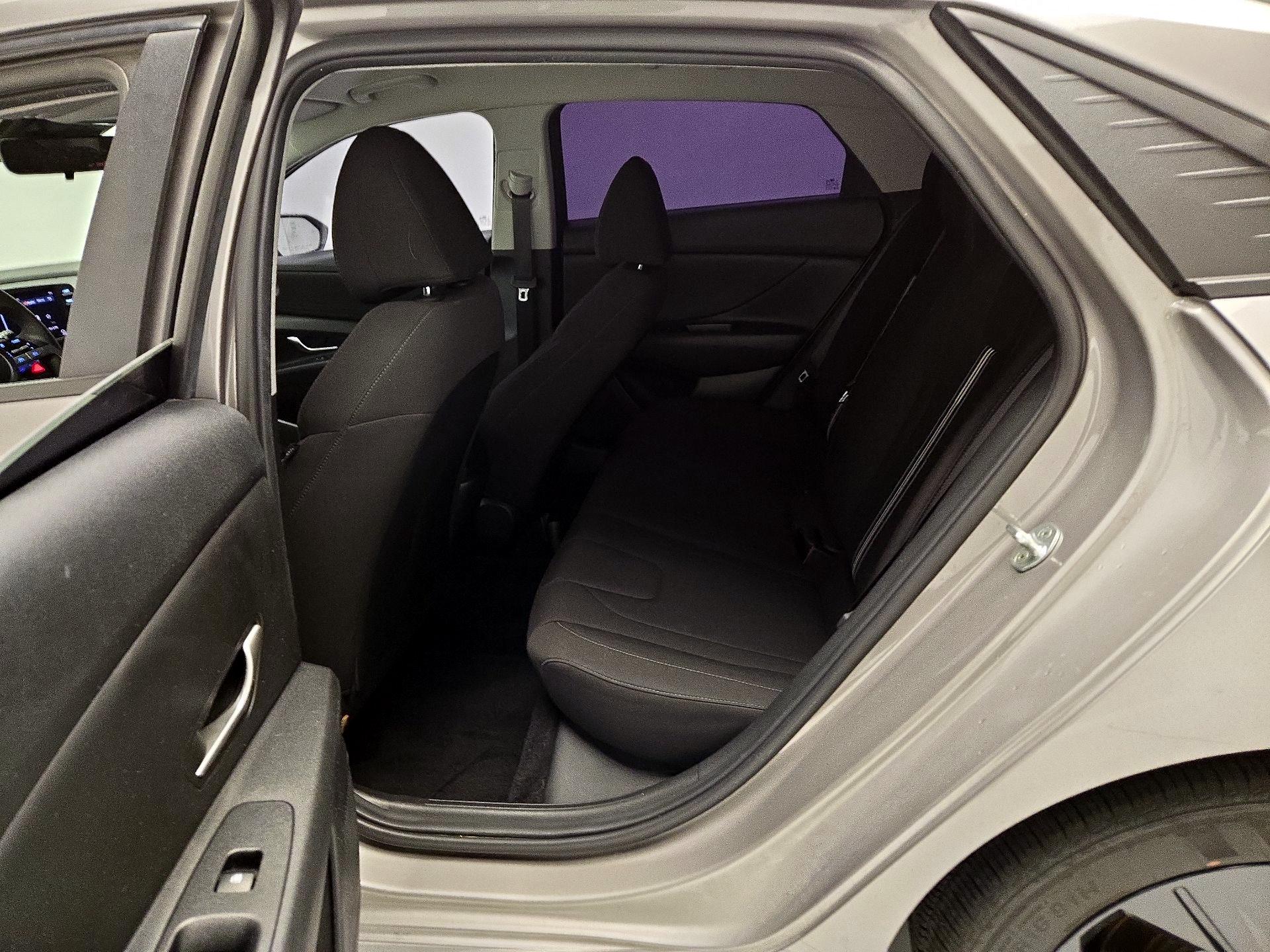 Thumbnail: 2023 Hyundai Elantra - 19