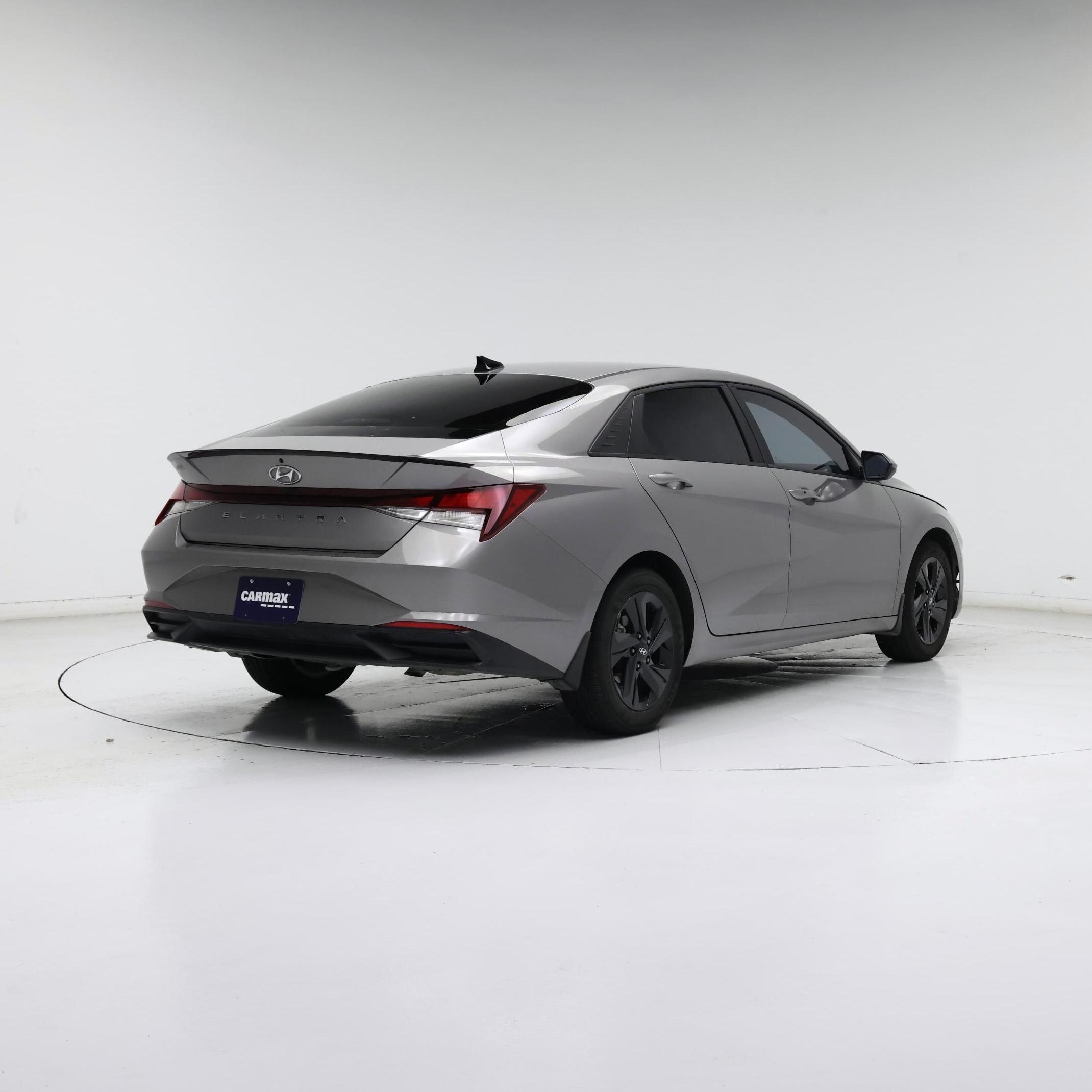 Thumbnail: 2023 Hyundai Elantra - 8