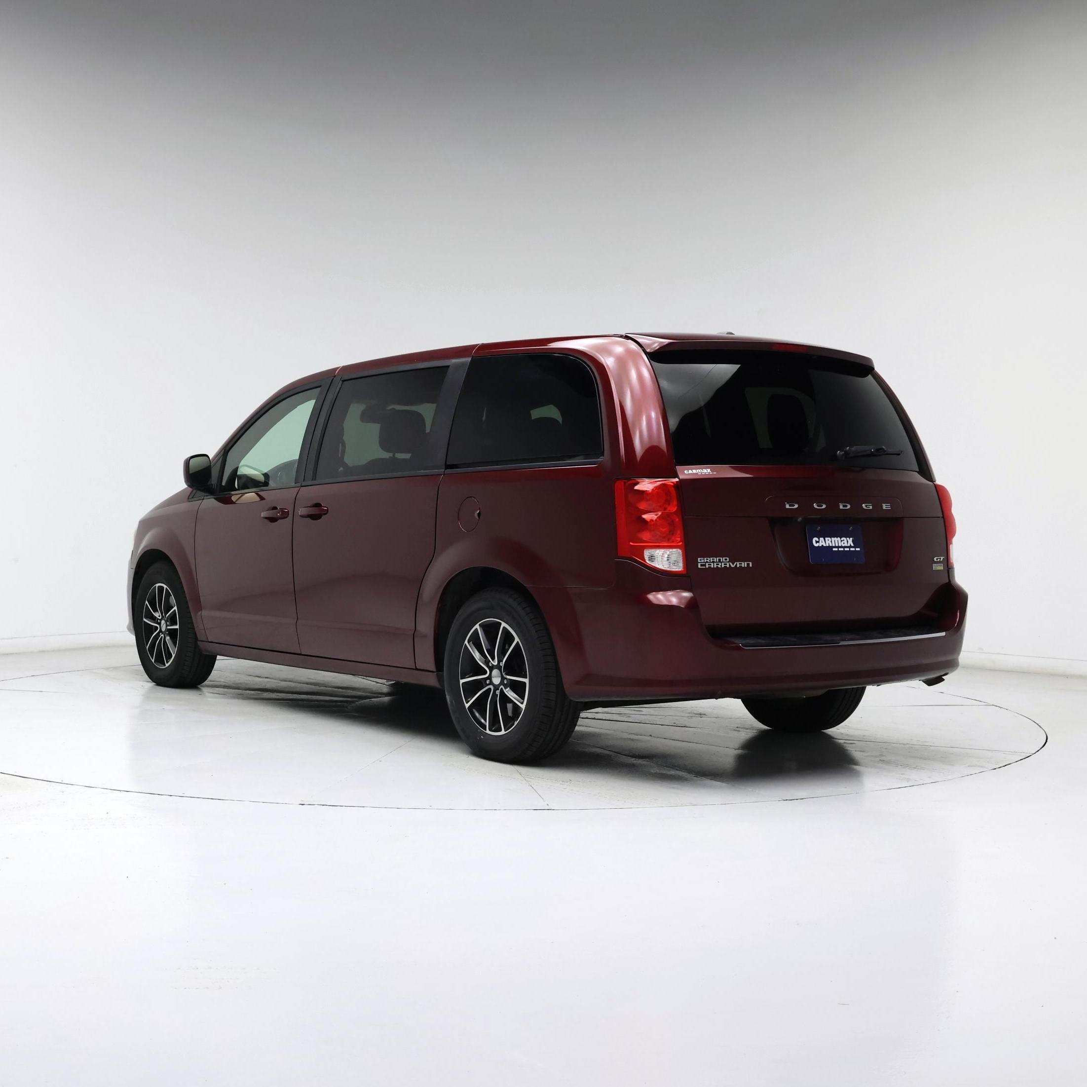 Thumbnail: 2019 Dodge Grand Caravan - 2