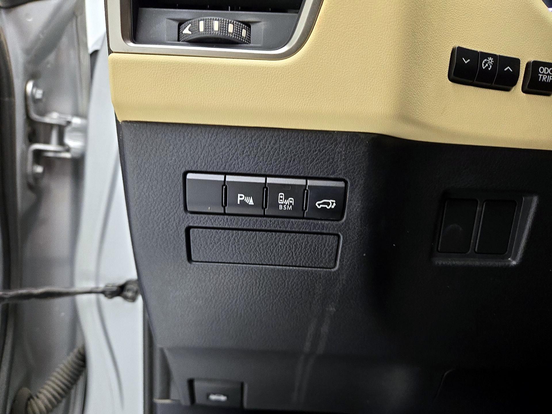 Thumbnail: 2015 Lexus NX - 13