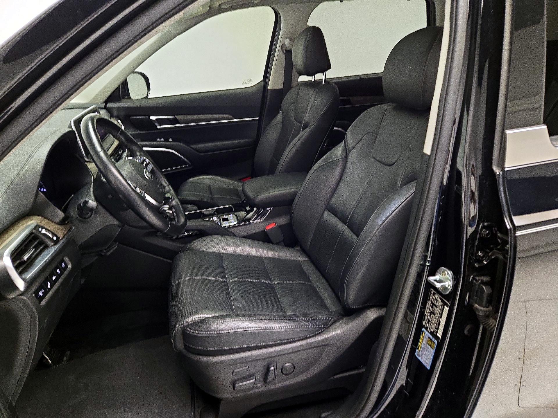 Thumbnail: 2020 Kia Telluride - 11