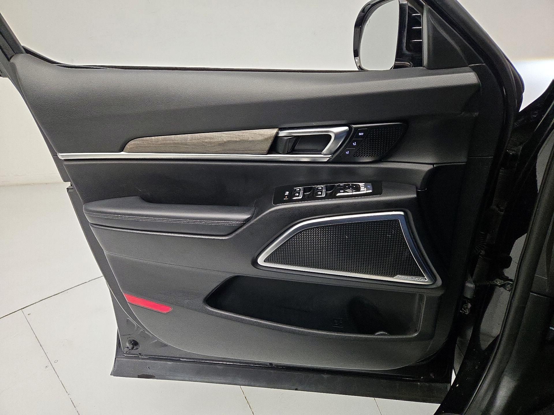 Thumbnail: 2020 Kia Telluride - 12