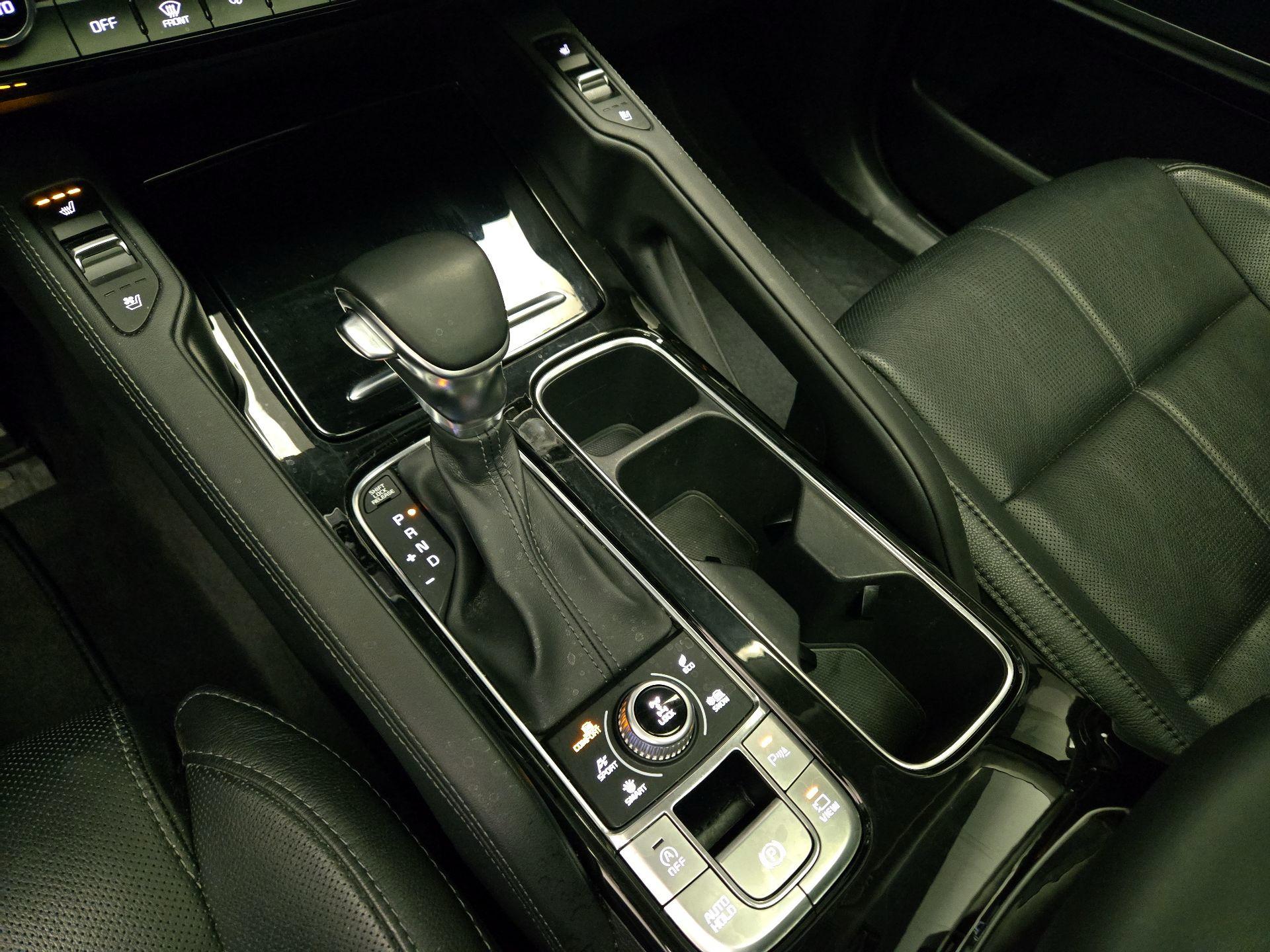 Thumbnail: 2020 Kia Telluride - 18