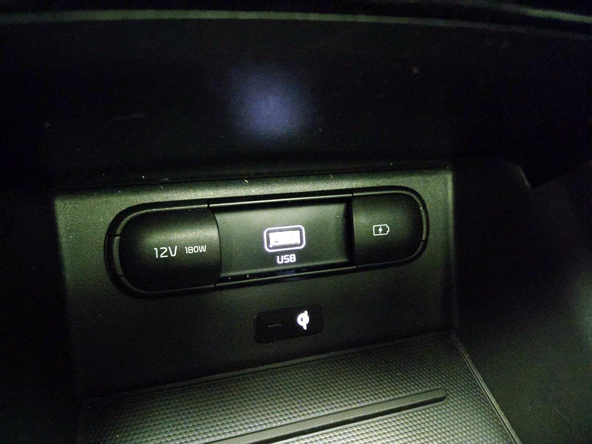 Thumbnail: 2020 Kia Telluride - 19