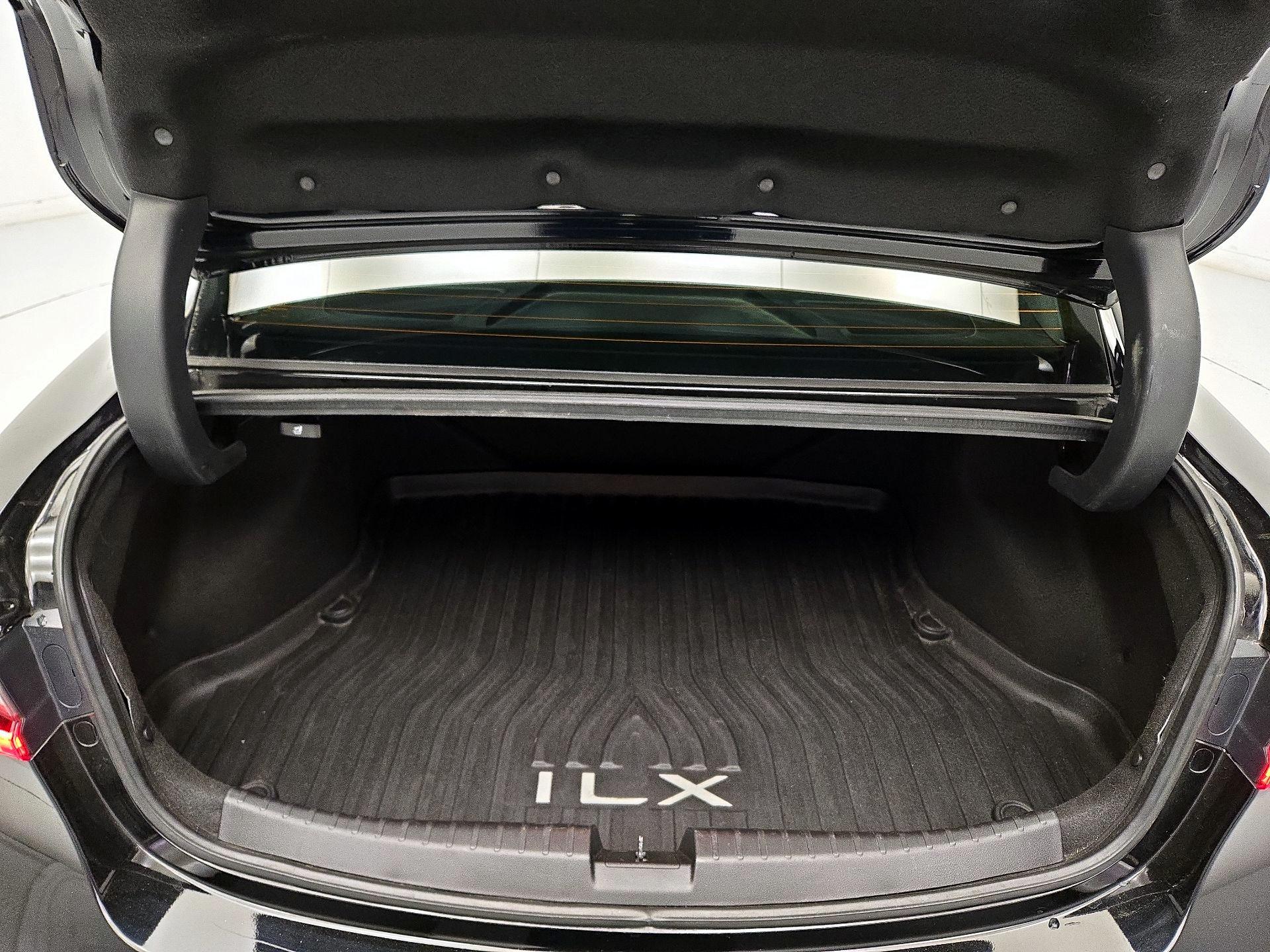 Thumbnail: 2020 Acura ILX - 20