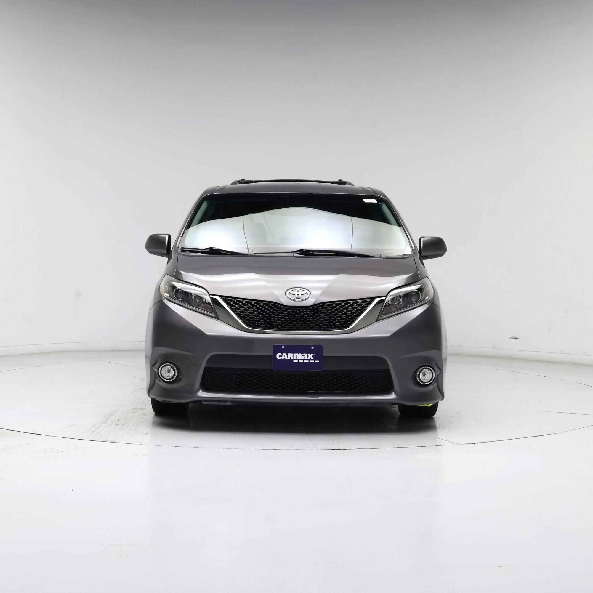 Thumbnail: 2017 Toyota Sienna - 5