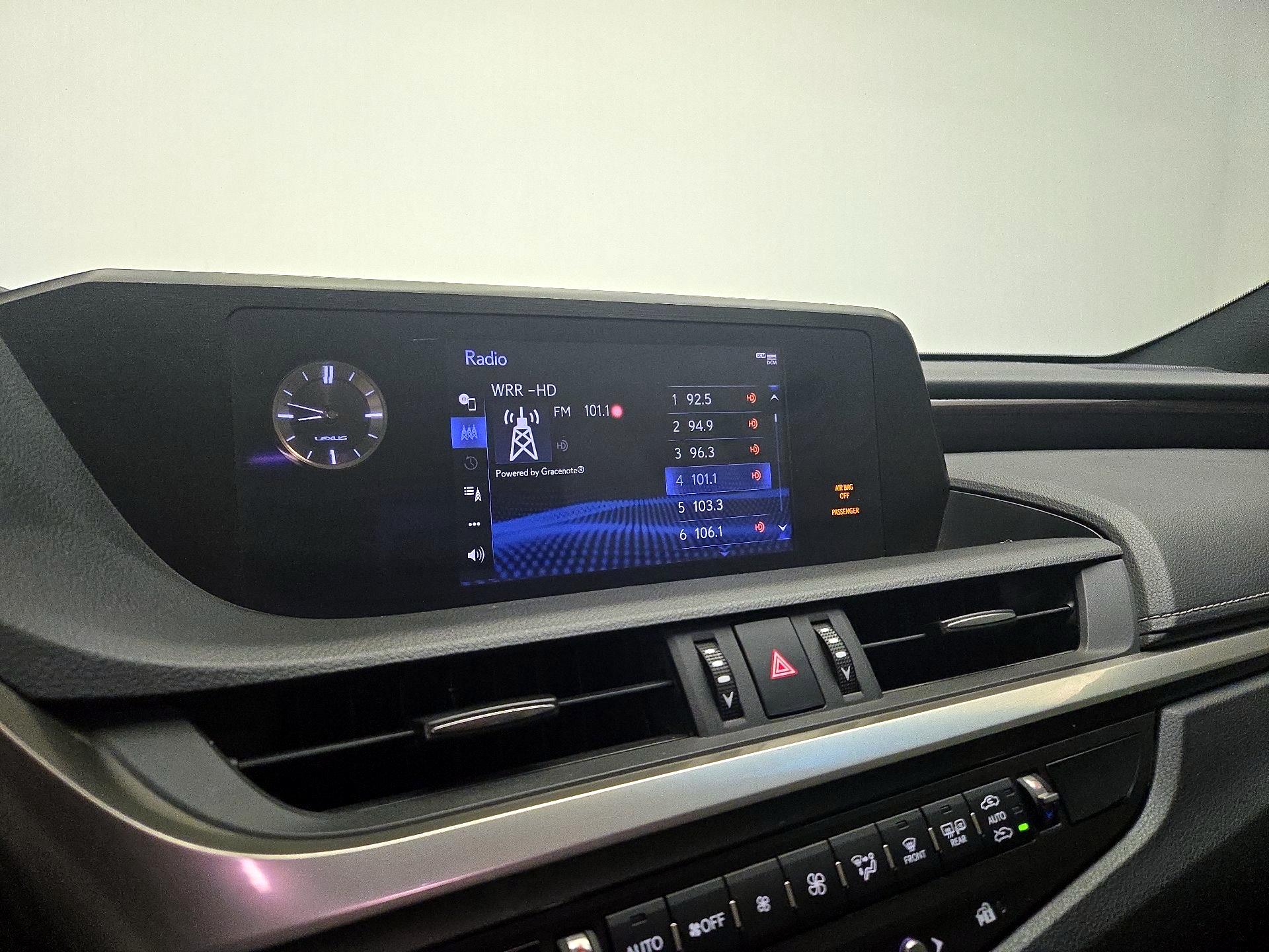 Thumbnail: 2020 Lexus ES - 15