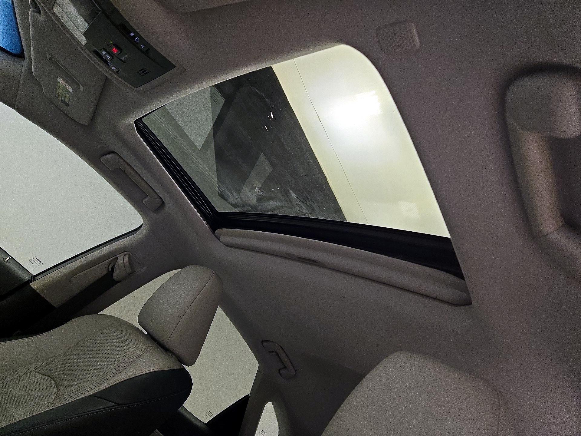 Thumbnail: 2018 Lexus RX - 20