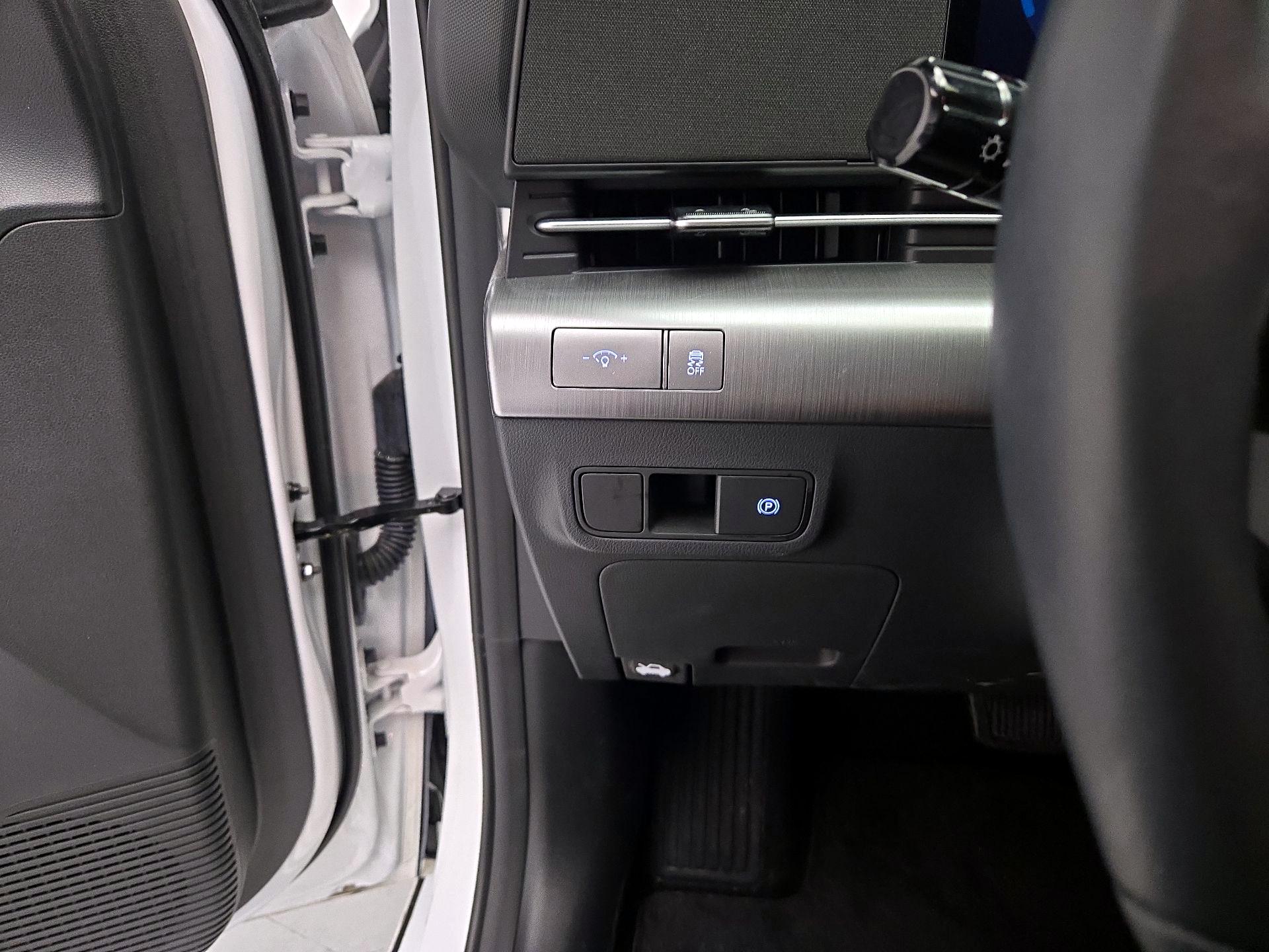 Thumbnail: 2024 Hyundai Kona - 13