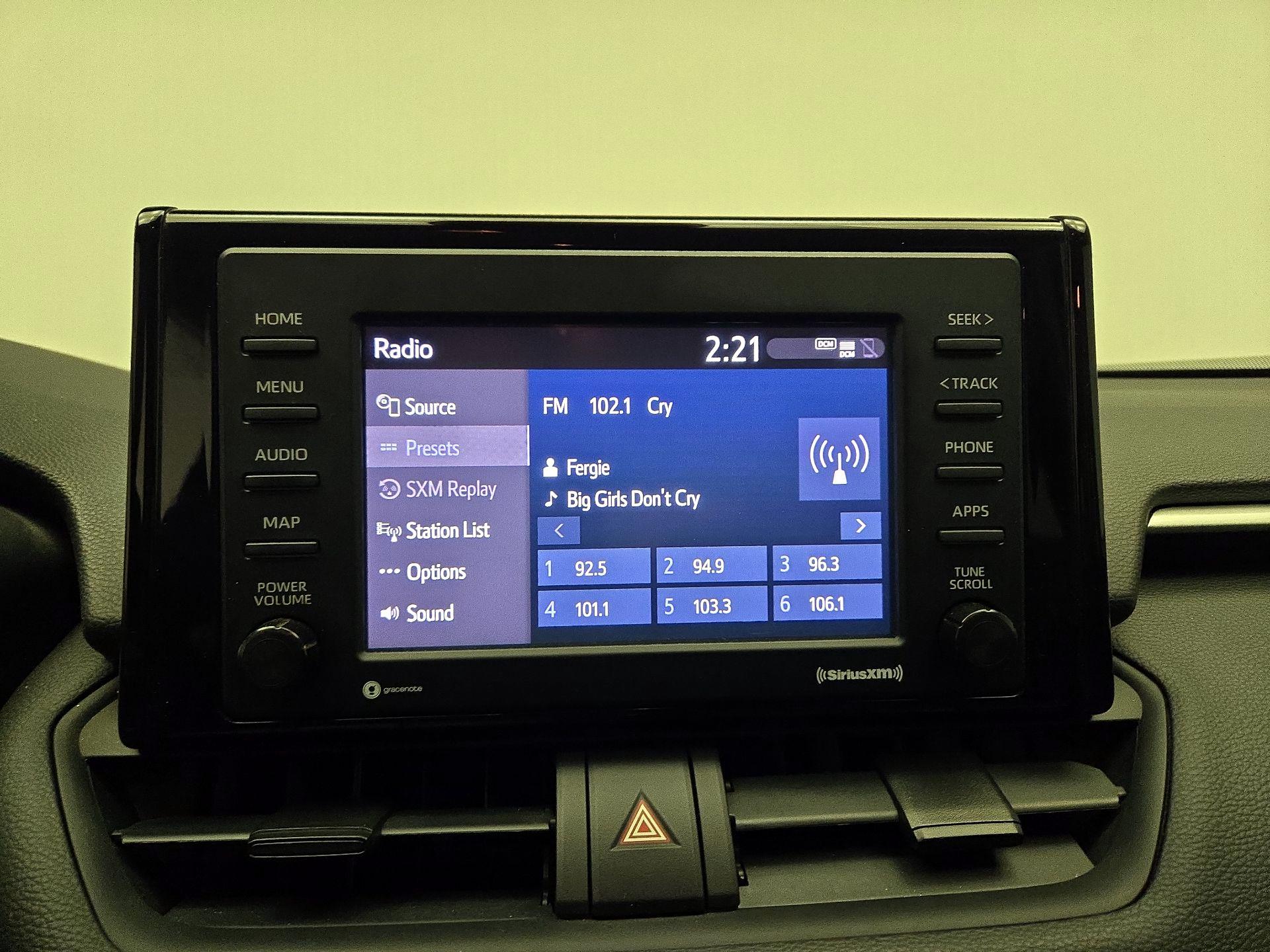 Thumbnail: 2020 Toyota RAV4 - 15