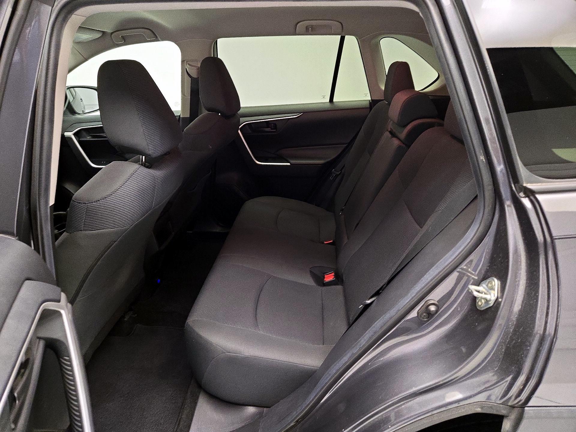 Thumbnail: 2020 Toyota RAV4 - 19