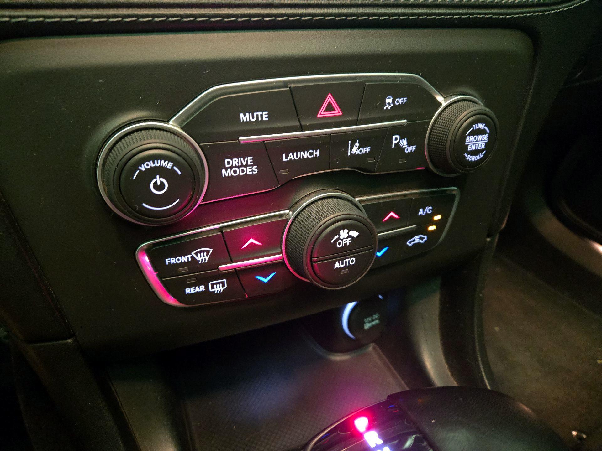 Thumbnail: 2021 Dodge Charger - 16