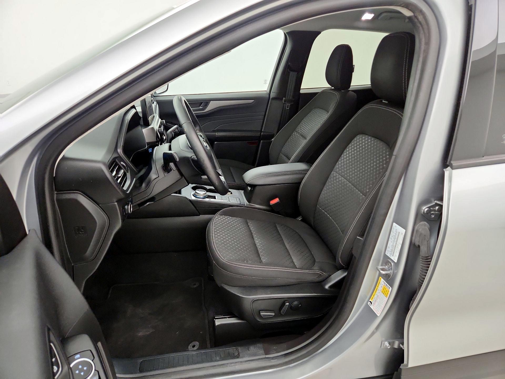 Thumbnail: 2023 Ford Escape - 9