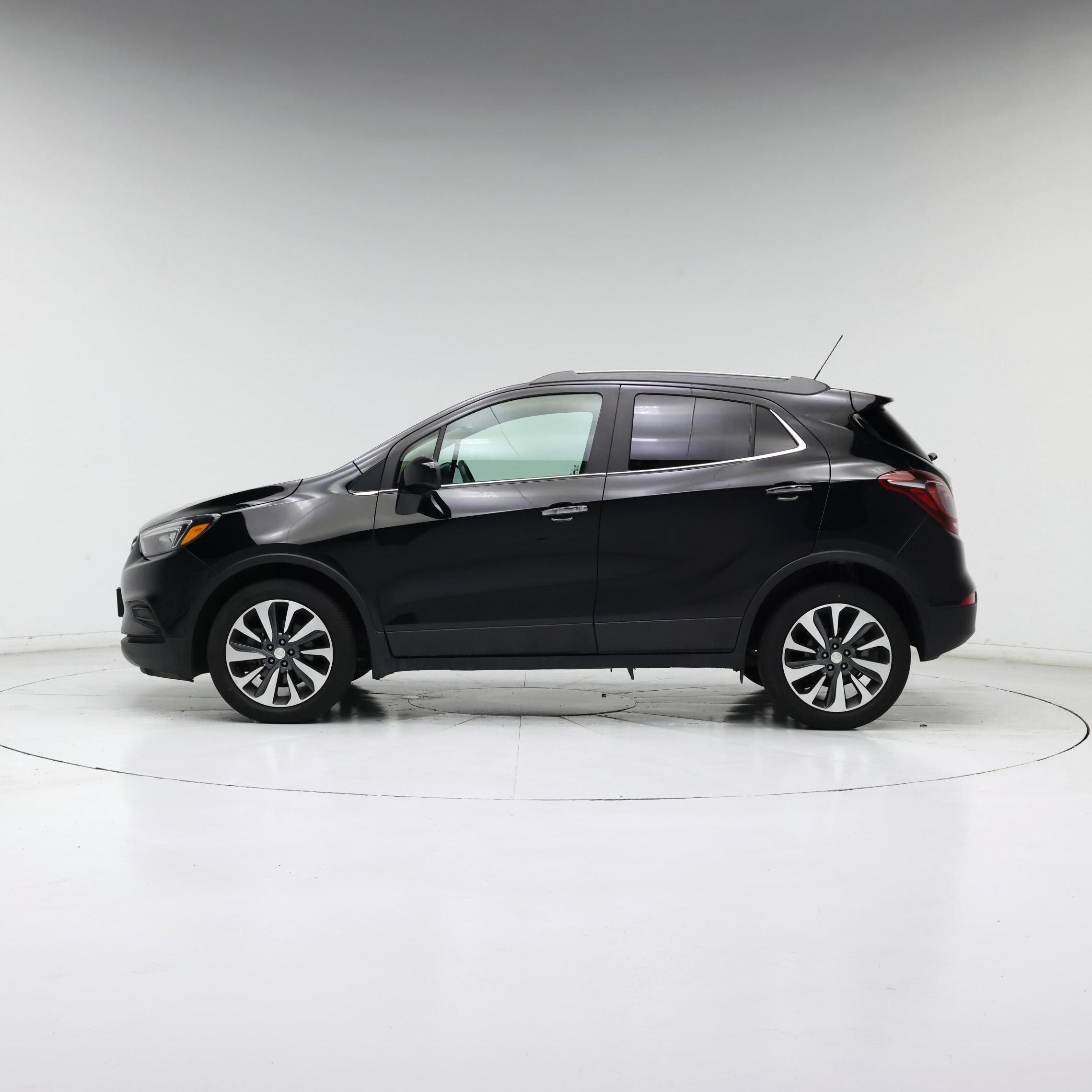 Thumbnail: 2022 Buick Encore - 3