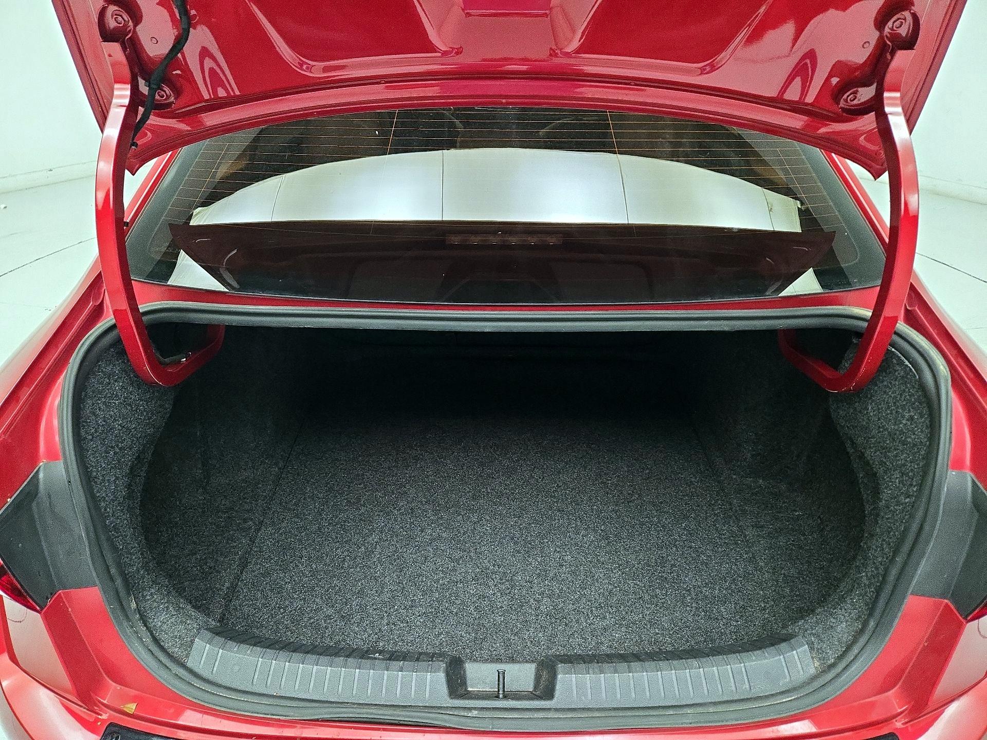 Thumbnail: 2023 Volkswagen Jetta - 20