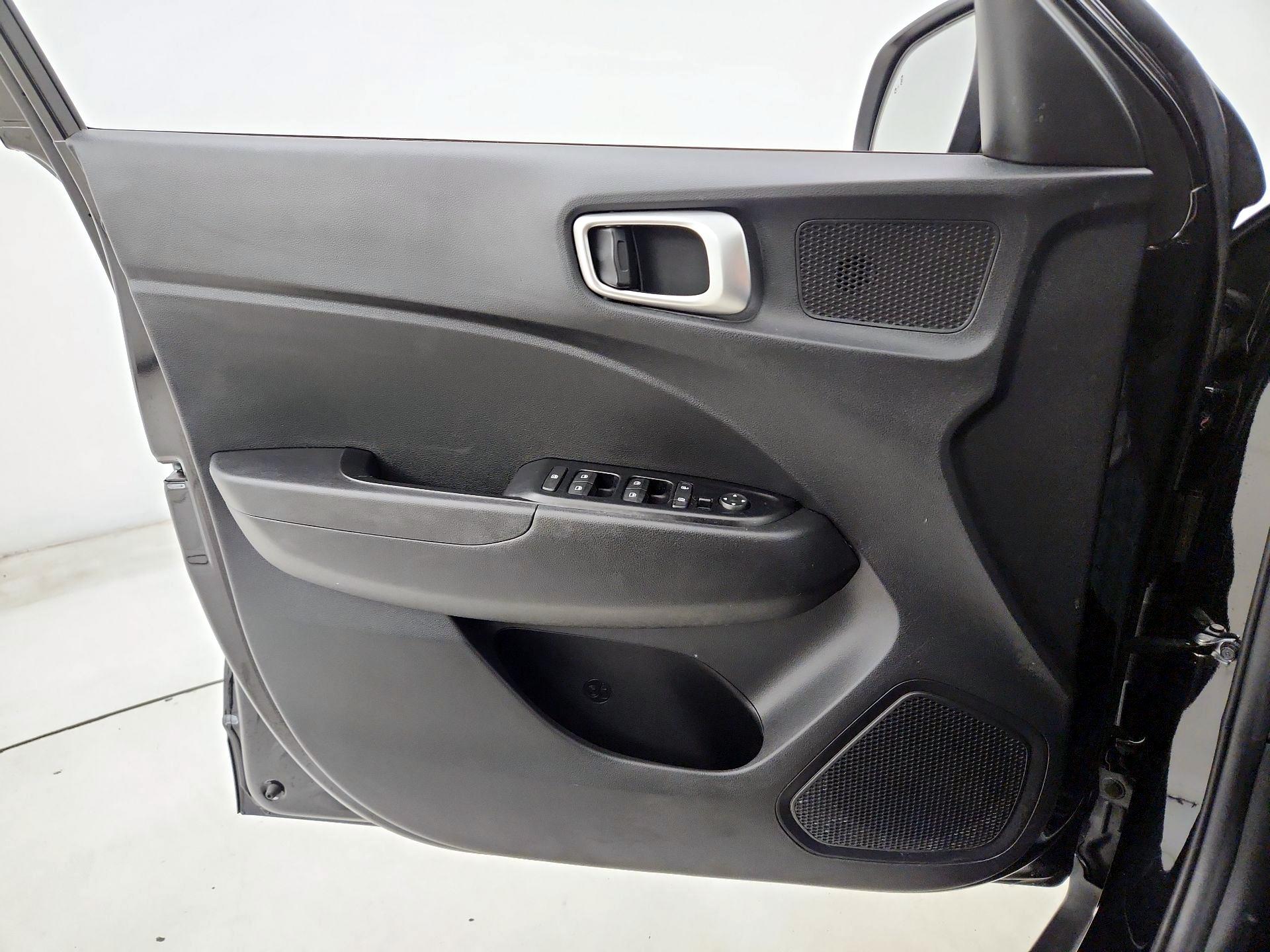 Thumbnail: 2020 Hyundai Venue - 12