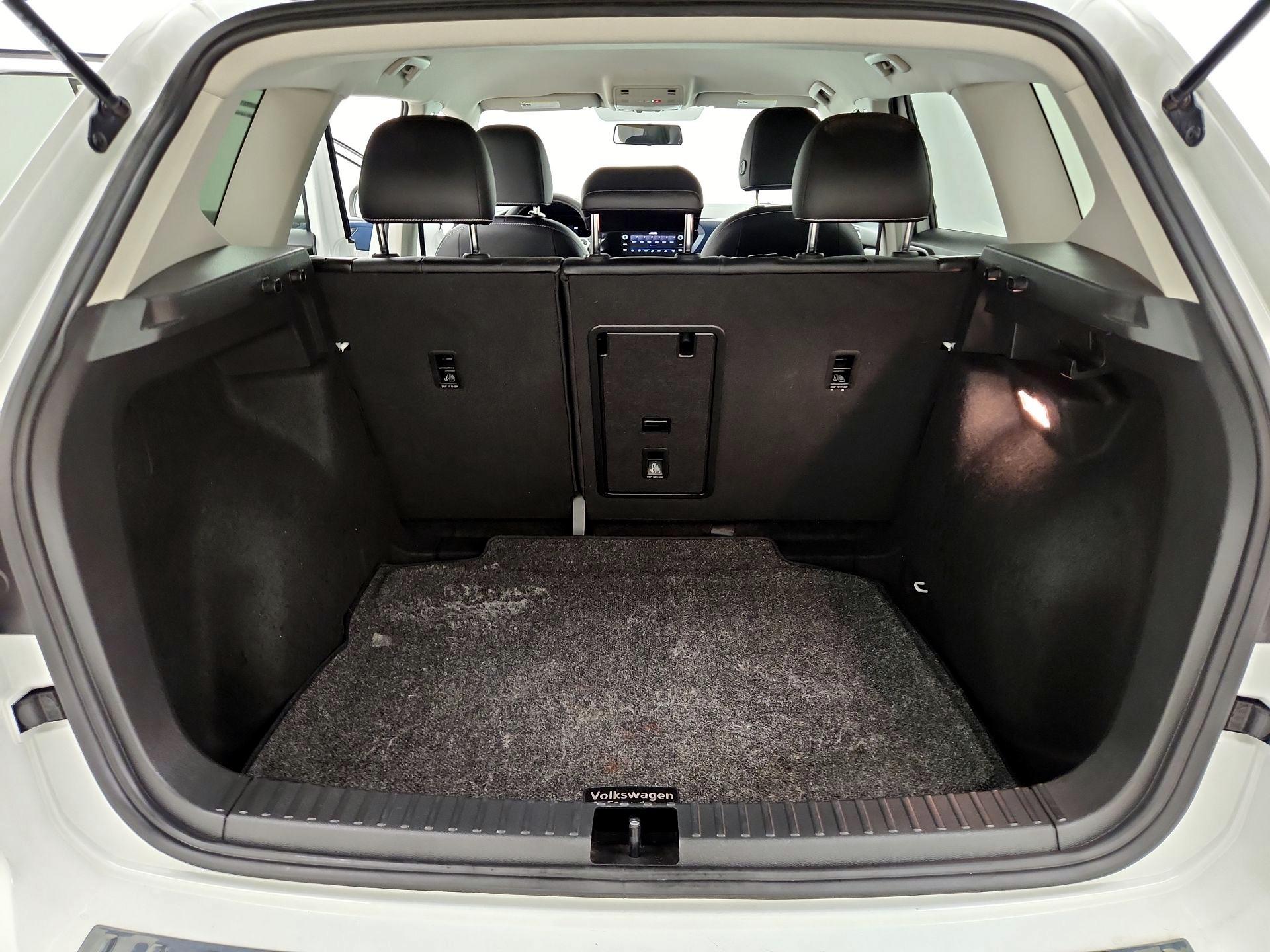 Thumbnail: 2022 Volkswagen Taos - 18