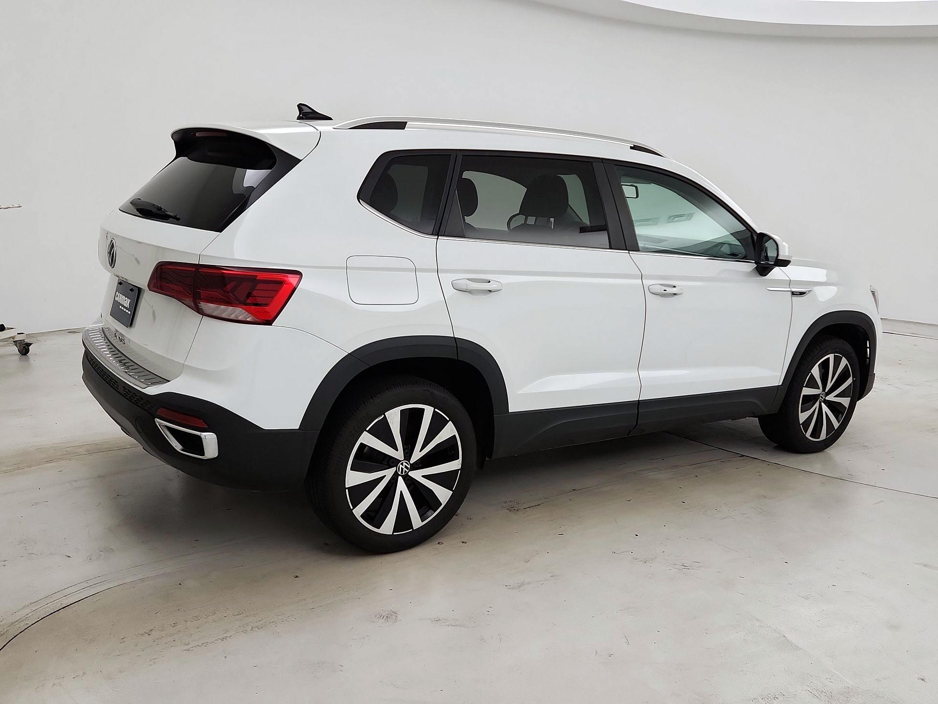 Thumbnail: 2022 Volkswagen Taos - 5