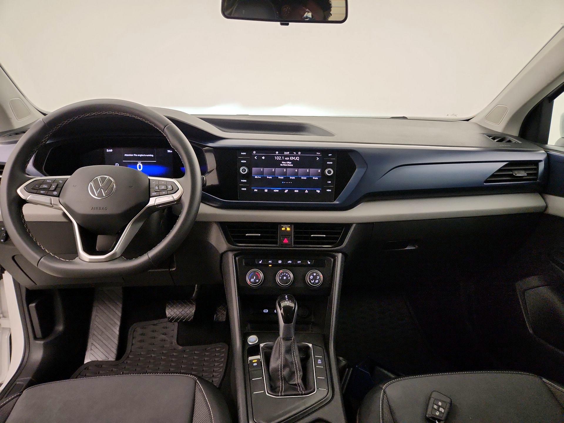 Thumbnail: 2022 Volkswagen Taos - 8