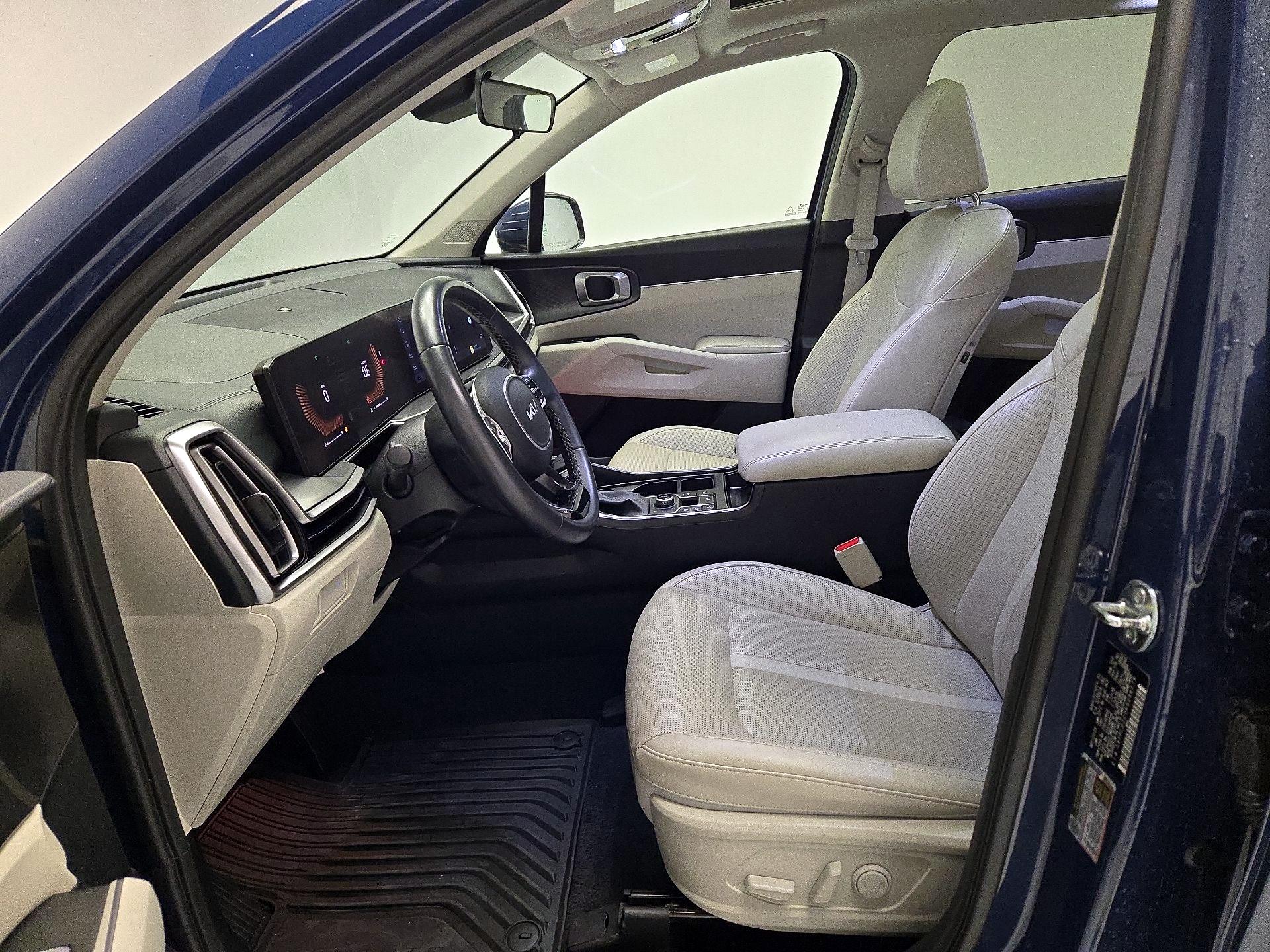 Thumbnail: 2024 Kia Sorento - 11