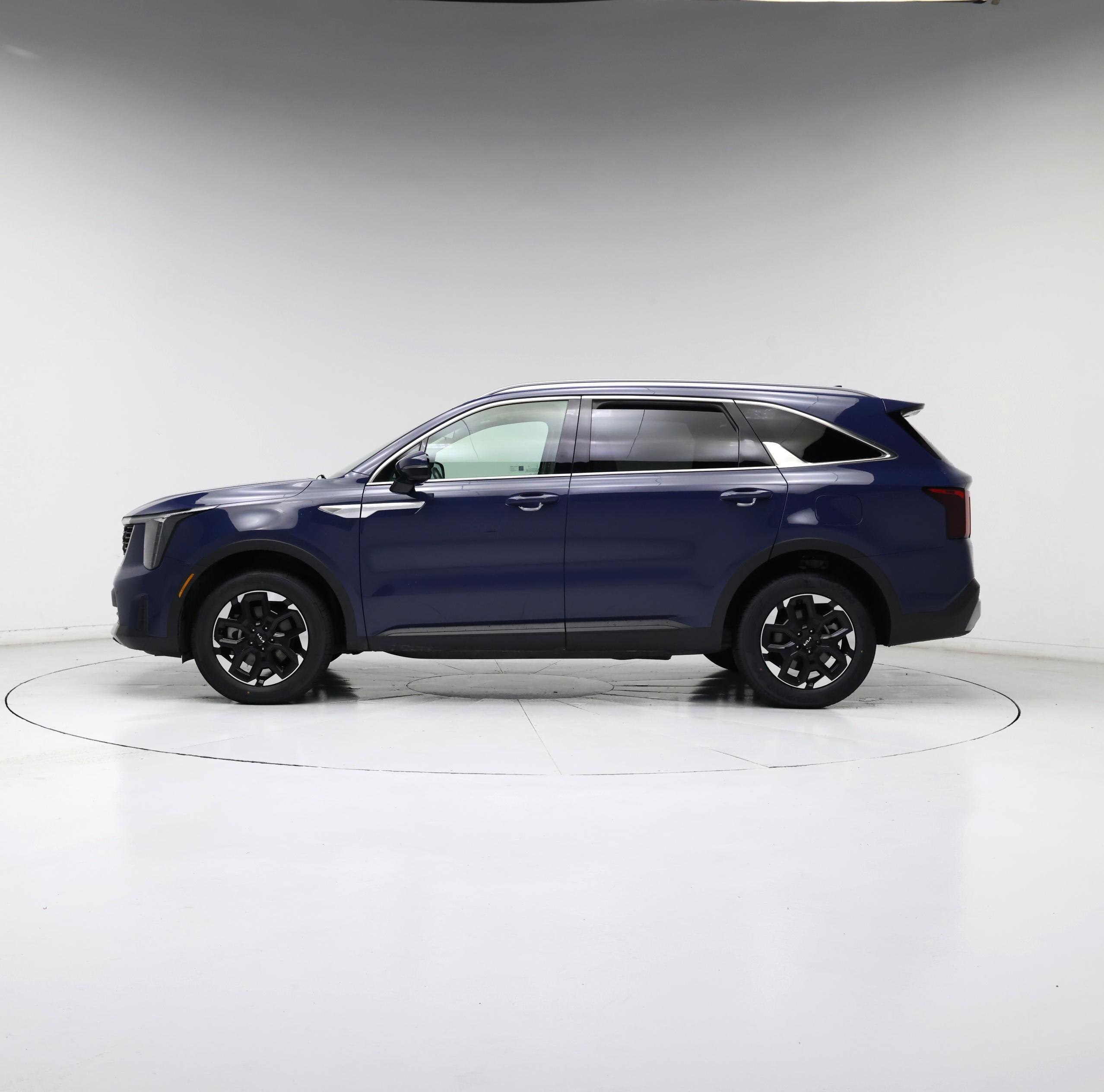 Thumbnail: 2024 Kia Sorento - 3