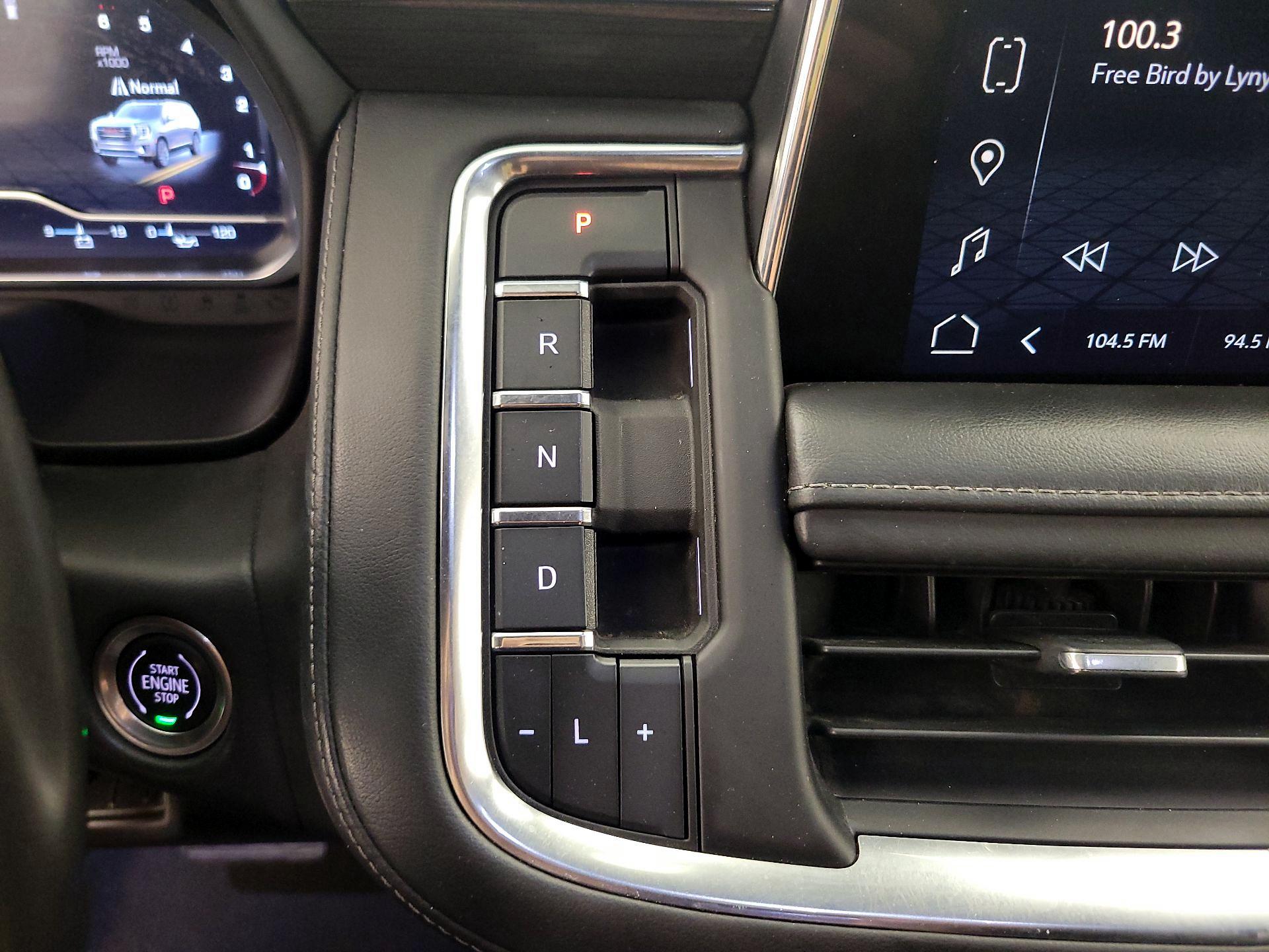 Thumbnail: 2022 GMC Yukon - 17