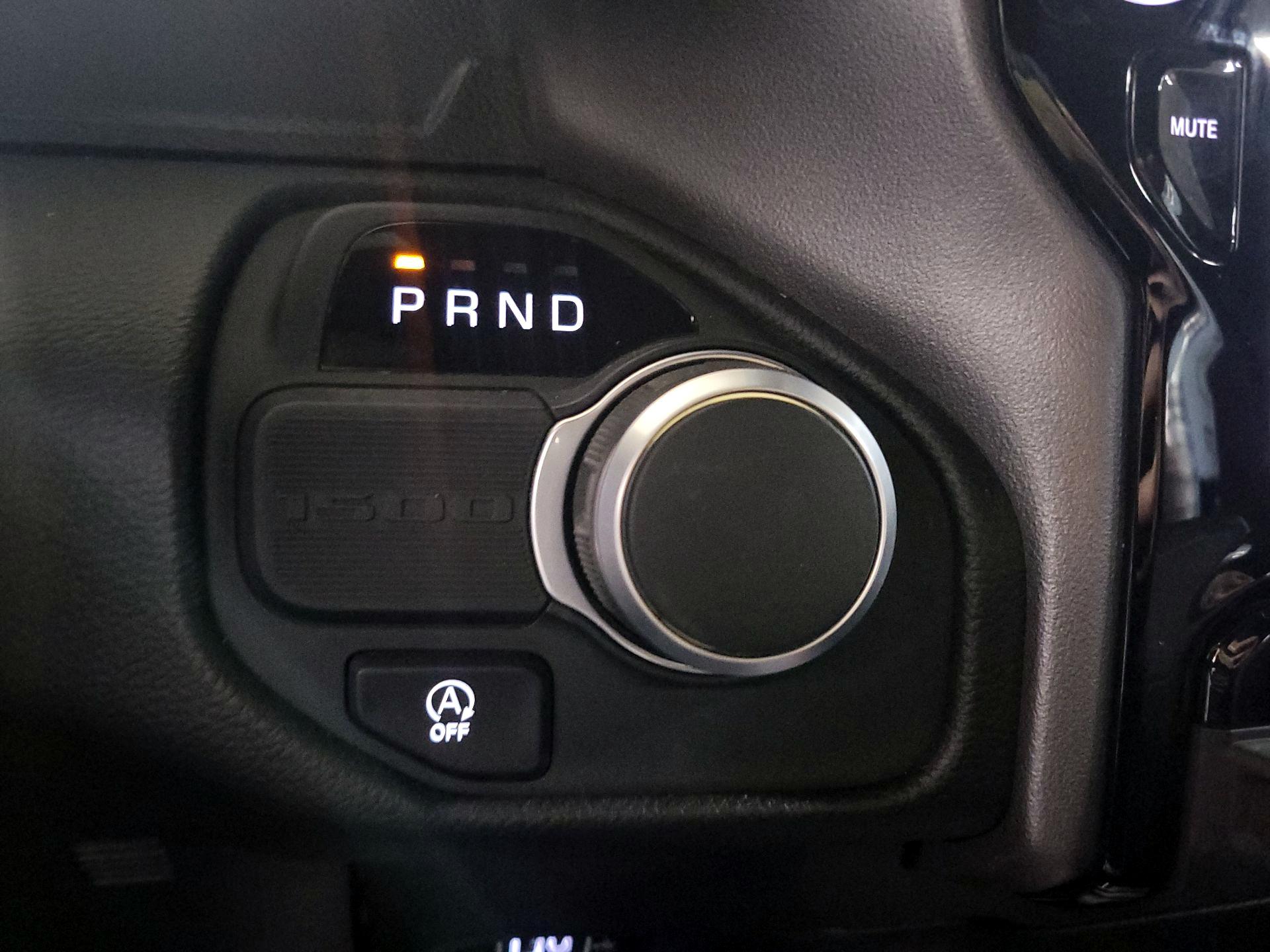 Thumbnail: 2025 RAM 1500 - 17