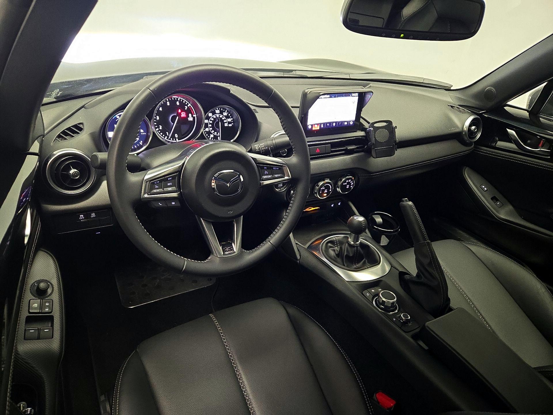 Thumbnail: 2022 Mazda MX-5 Miata - 9