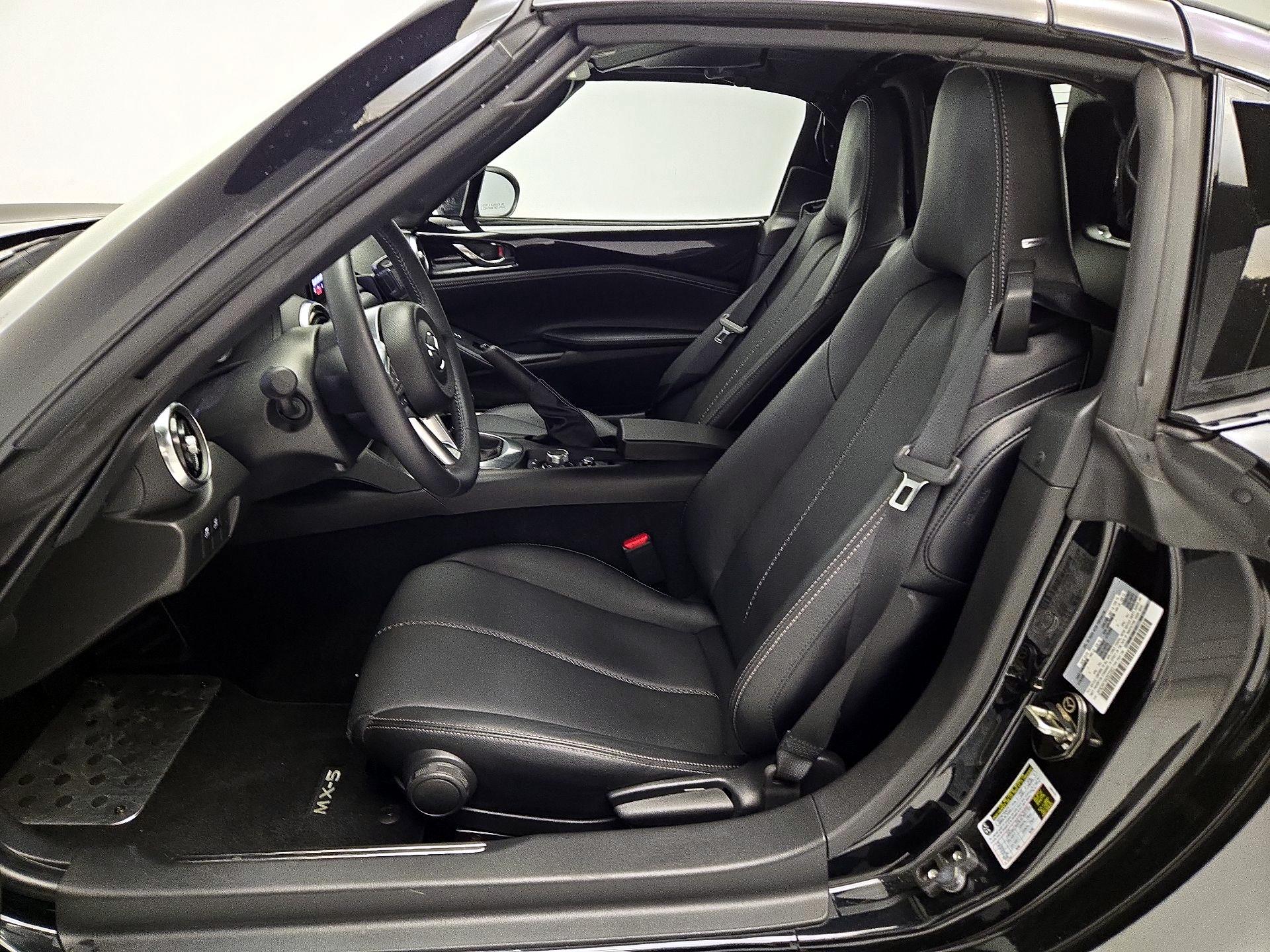 Thumbnail: 2022 Mazda MX-5 Miata - 11