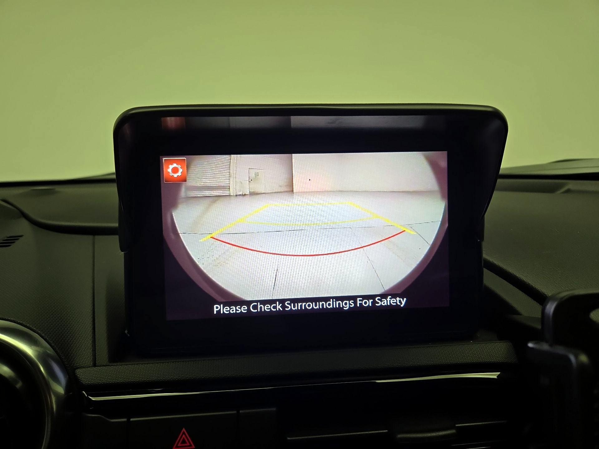 Thumbnail: 2022 Mazda MX-5 Miata - 15