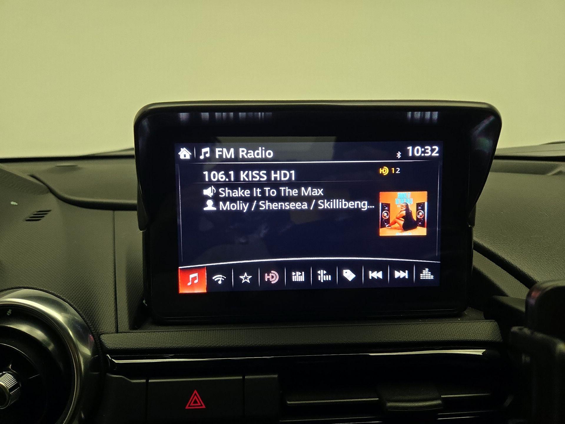 Thumbnail: 2022 Mazda MX-5 Miata - 16