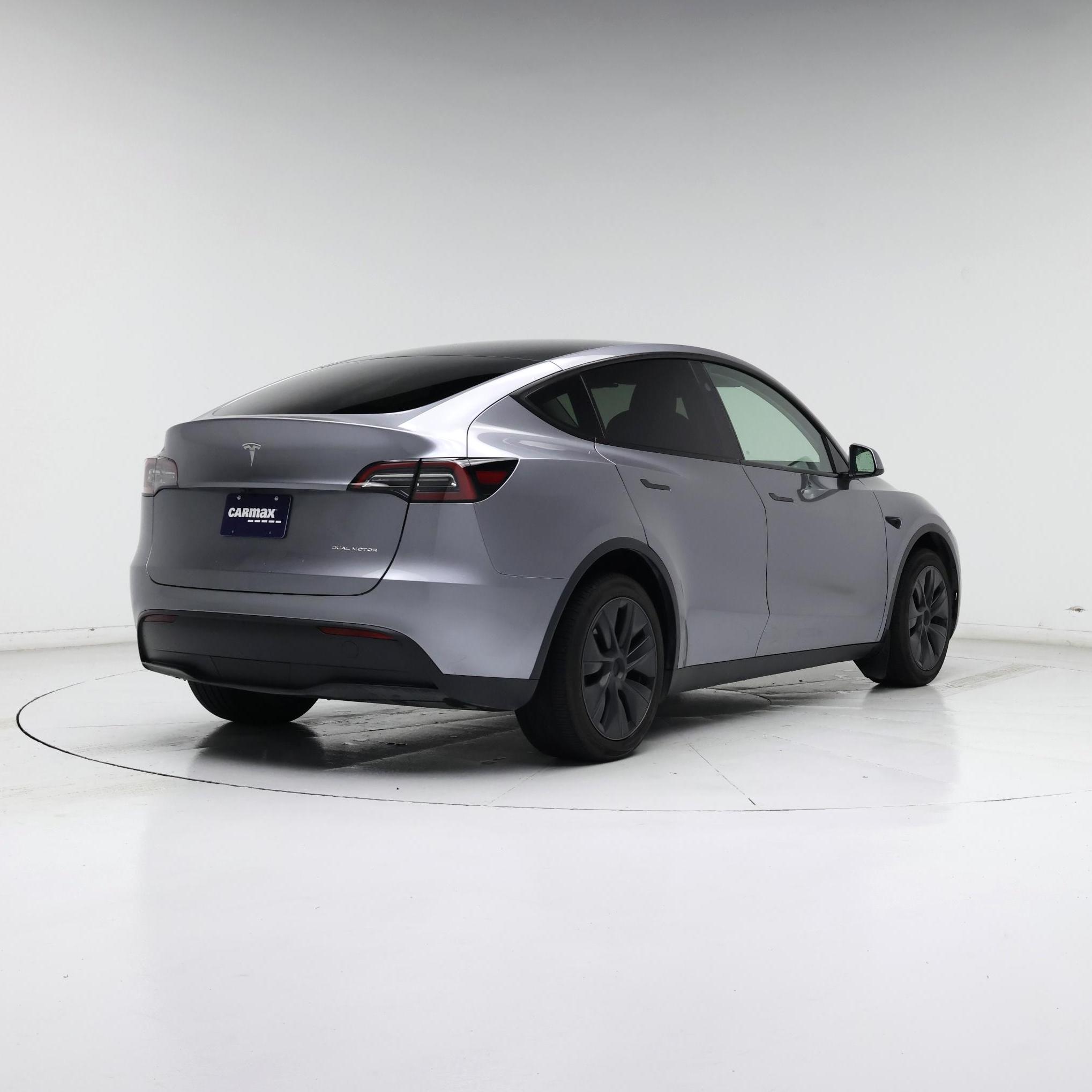Thumbnail: 2025 Tesla Model Y - 8