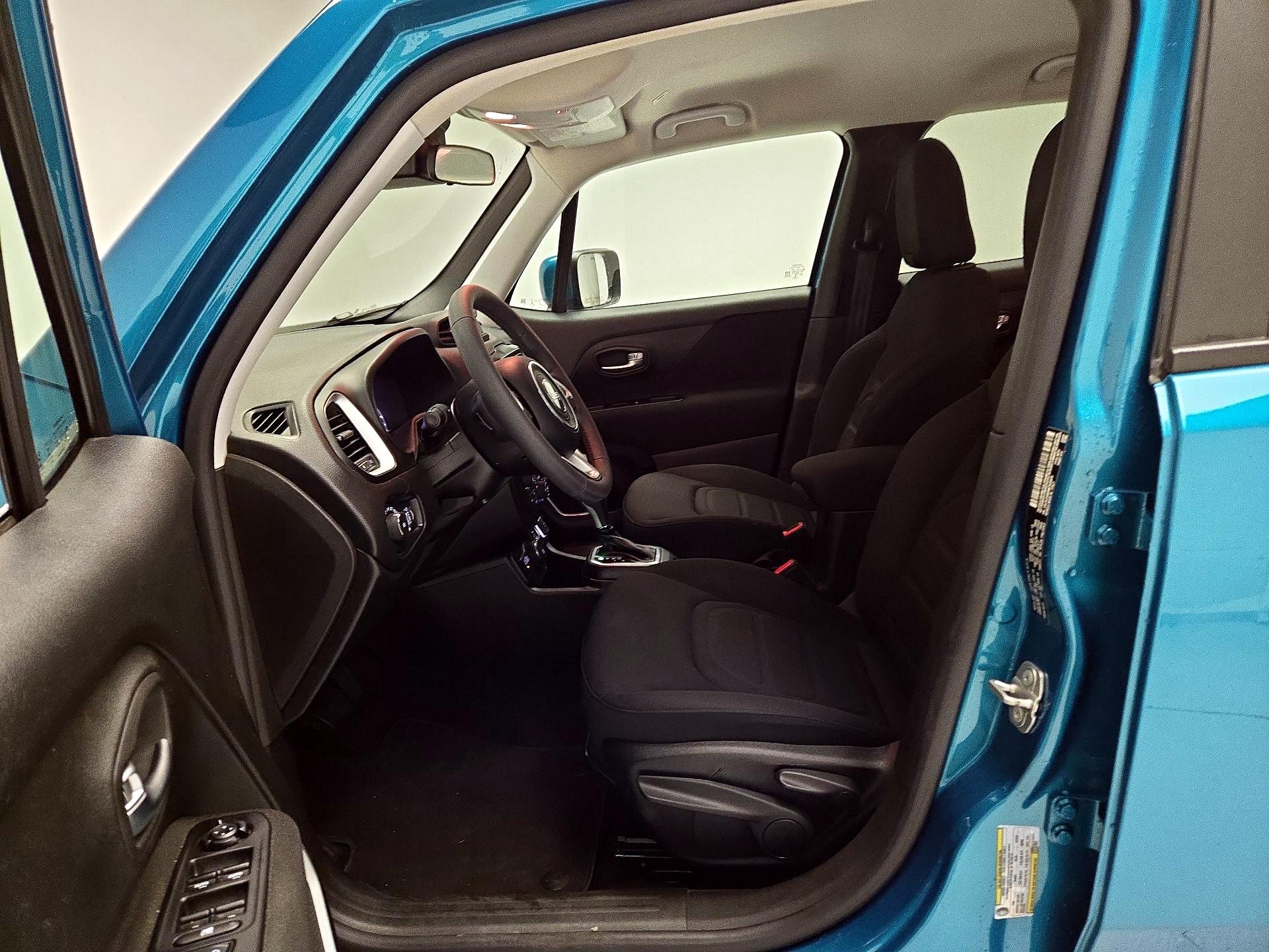 Thumbnail: 2021 Jeep Renegade - 11