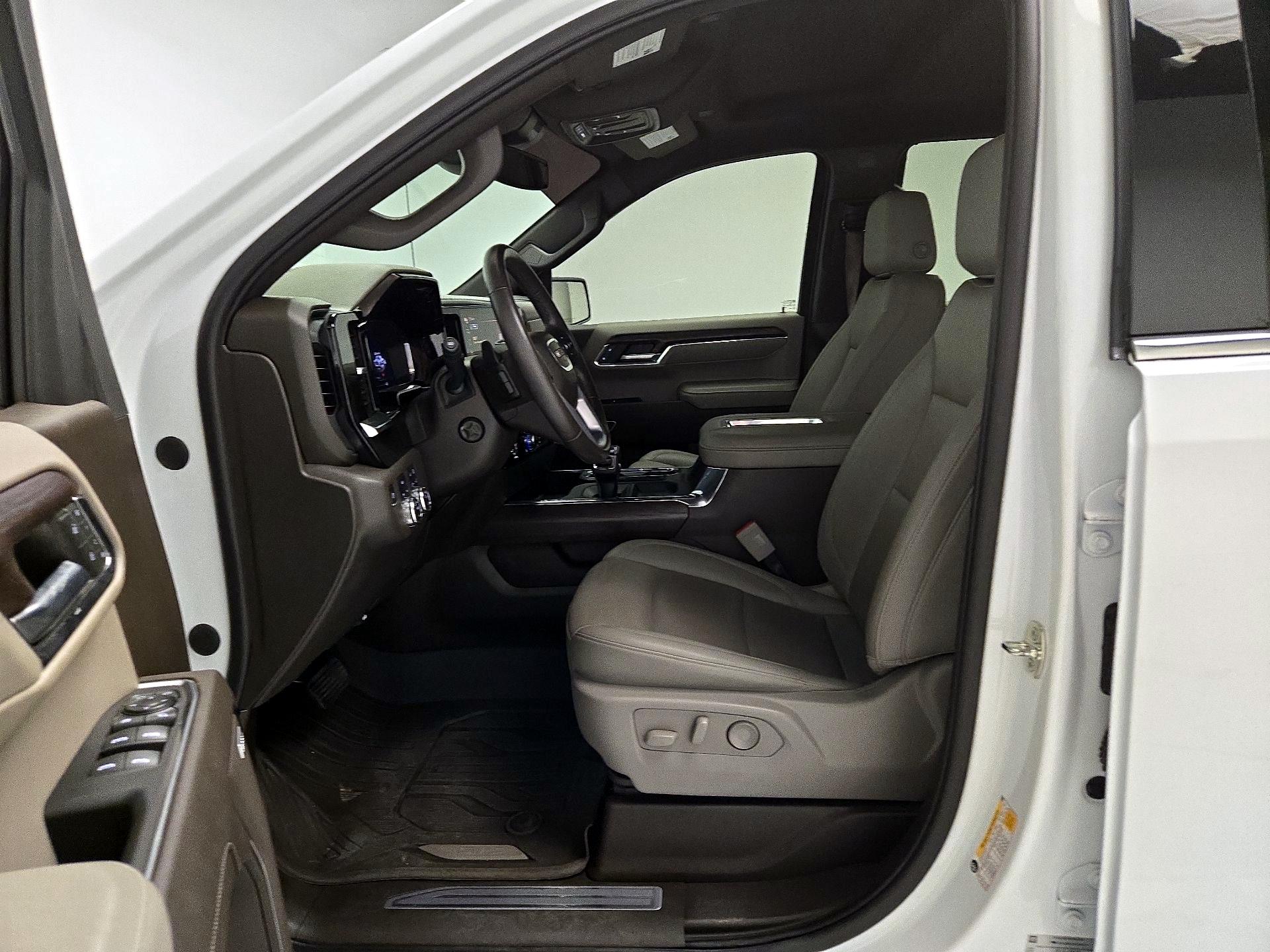 Thumbnail: 2022 GMC Sierra 1500 - 11