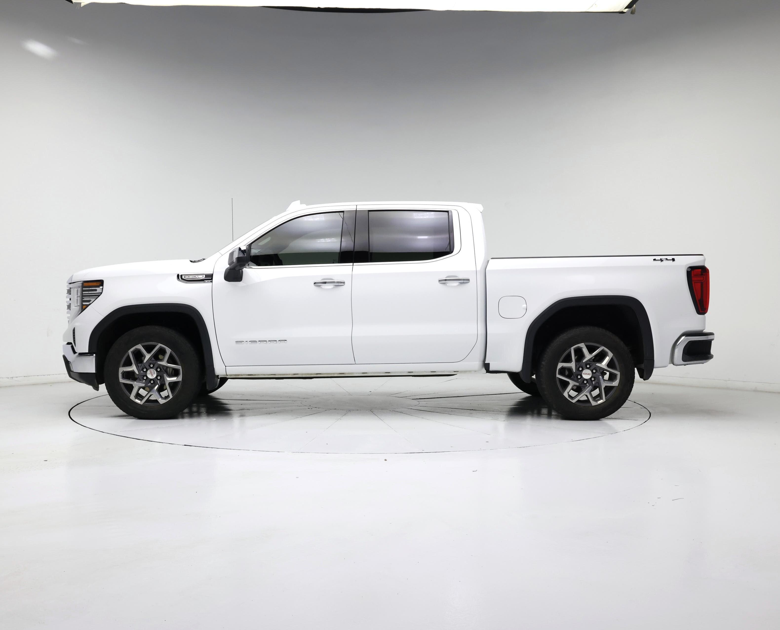 Thumbnail: 2022 GMC Sierra 1500 - 3