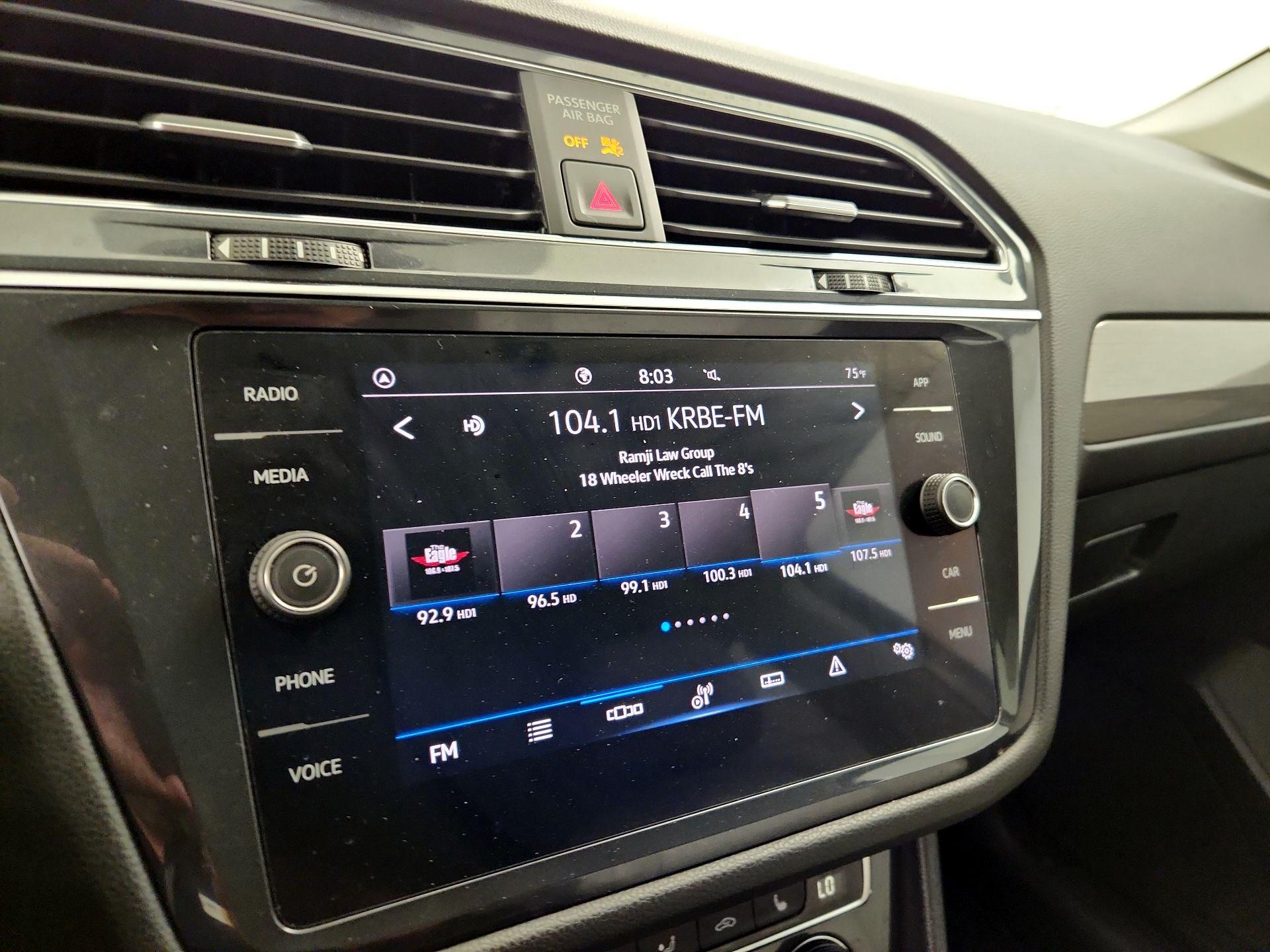 Thumbnail: 2021 Volkswagen Tiguan - 15